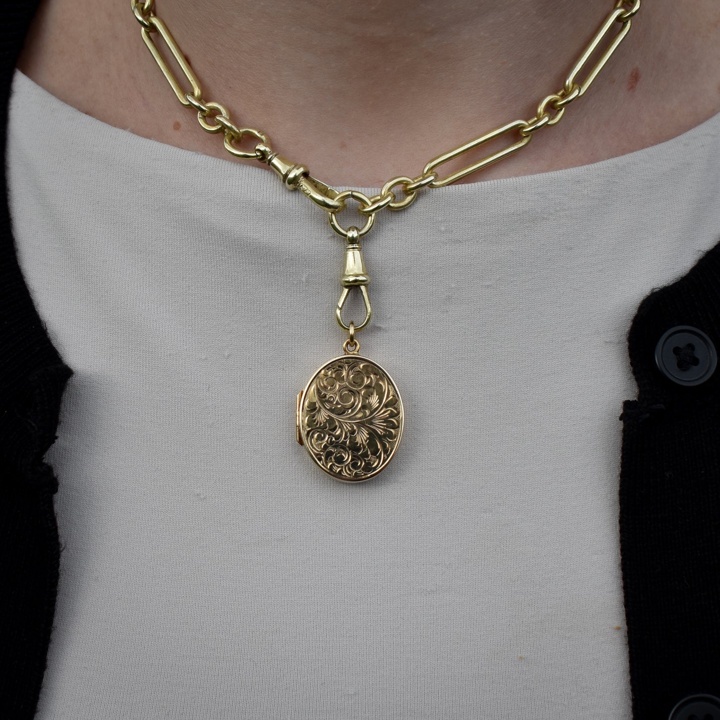 vintage 9ct 9K Or Jaune Gravé Ovale Photo Médaillon Pendentif | Daté de 1984