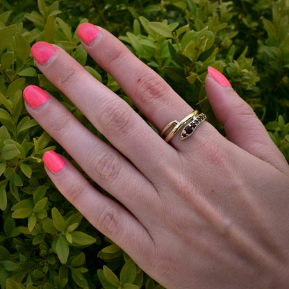 Vintage Austrian Garnet Snake Serpent 14ct Yellow Gold Band Ring