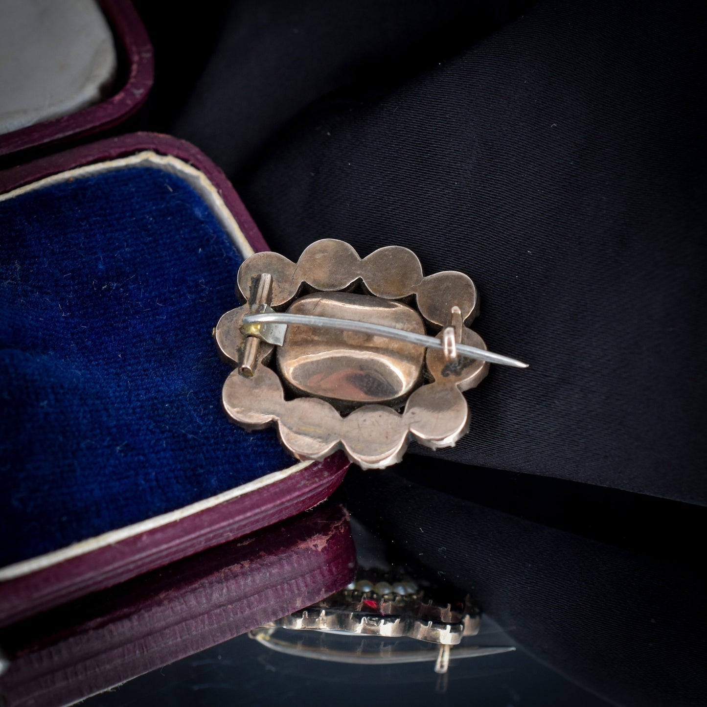 Antique Georgian Flat Cut Garnet Seed Pearl Gold Lace Pin Brooch