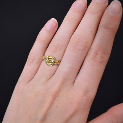 Antique Victorian Lovers Knot 18ct Yellow Gold Ring | Dated 1900