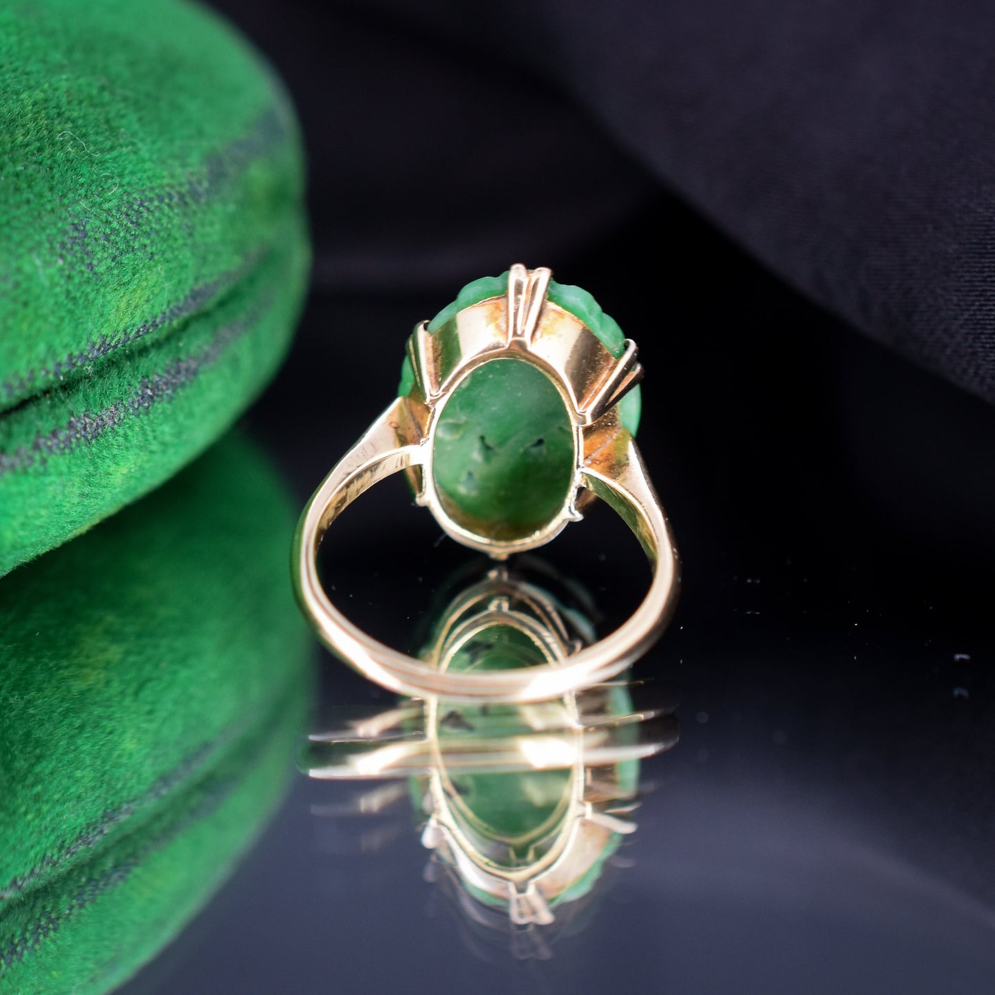 Art Deco Carved Jade 18ct Gold Panel Ring | Antique Vintage