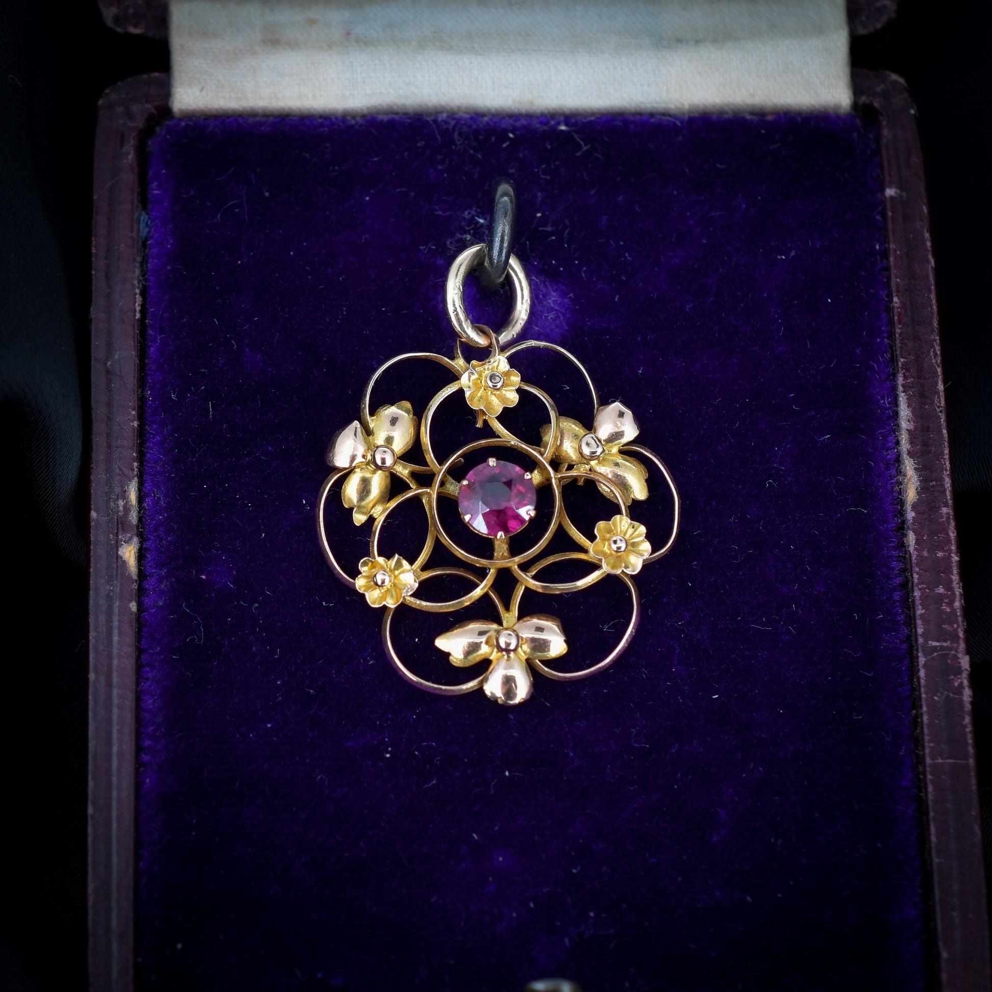 Antique Edwardian Garnet Lavalier 9ct Yellow Gold Pendant