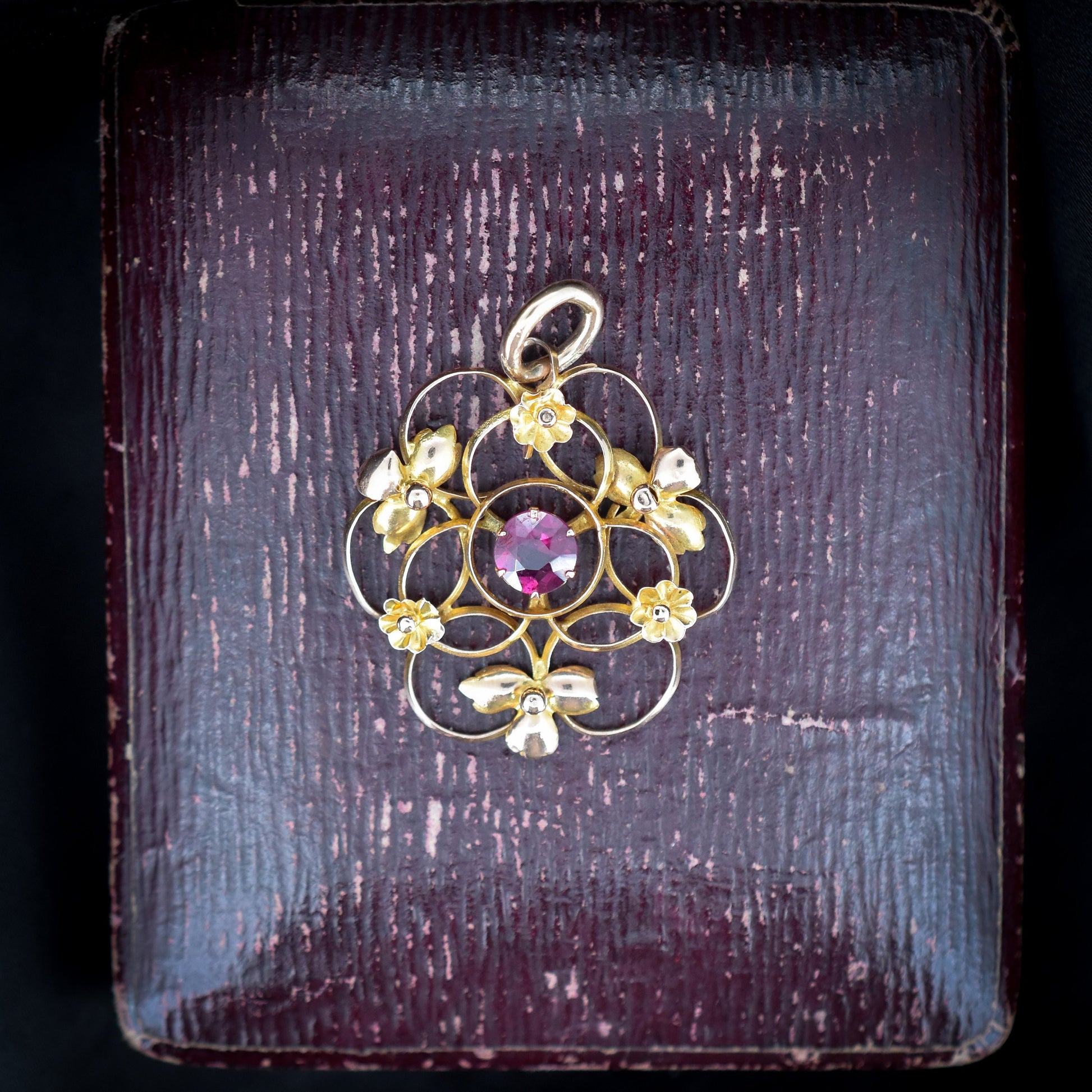 Antique Edwardian Garnet Lavalier 9ct Yellow Gold Pendant