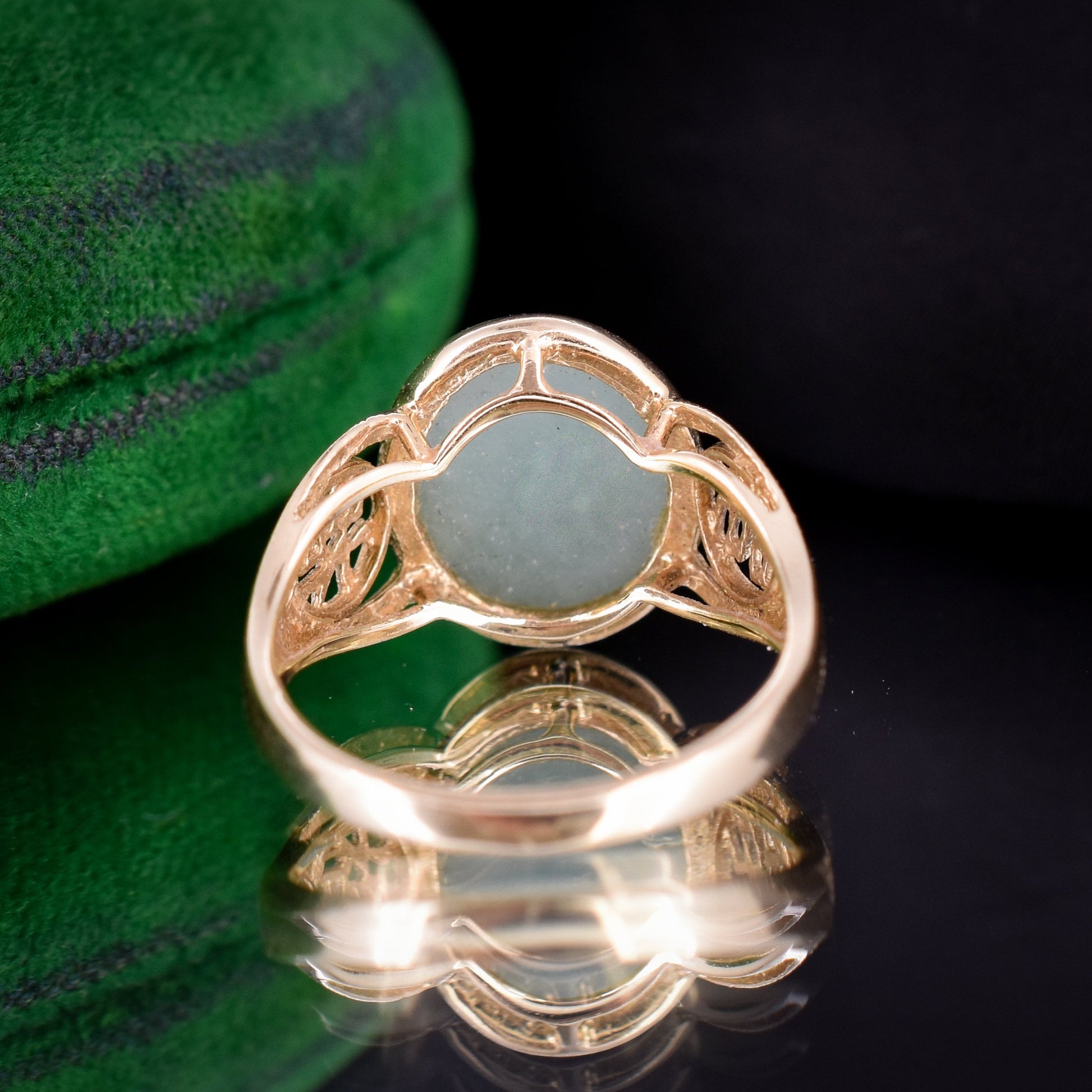 Vintage Oval Jade 14ct Yellow Gold Statement Ring