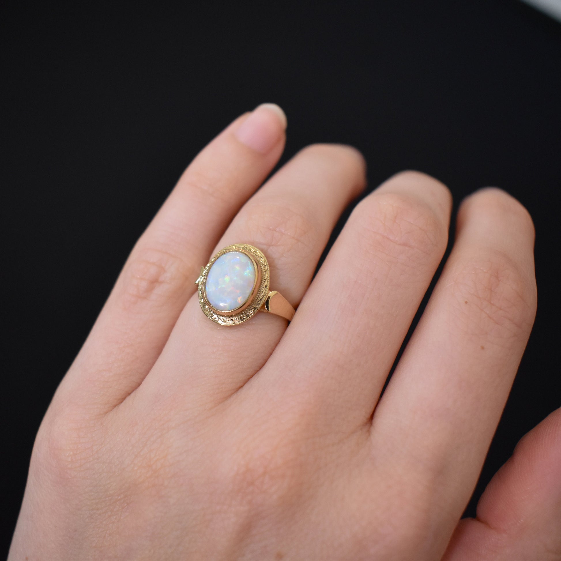 Vintage Natural Opal Oval Bezel Solitaire 9ct Yellow Gold Ring