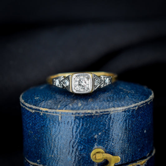 Antique 0.15ct Diamond Square Solitaire 18ct Gold Engagement Ring - Art Deco