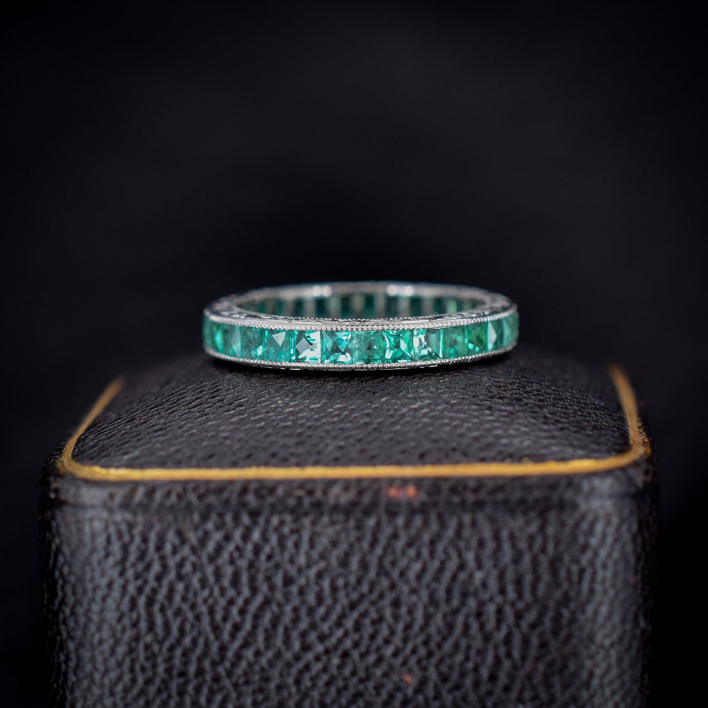 Art Deco Style 1.1ct Emerald Platinum Full Eternity Wedding Band Ring