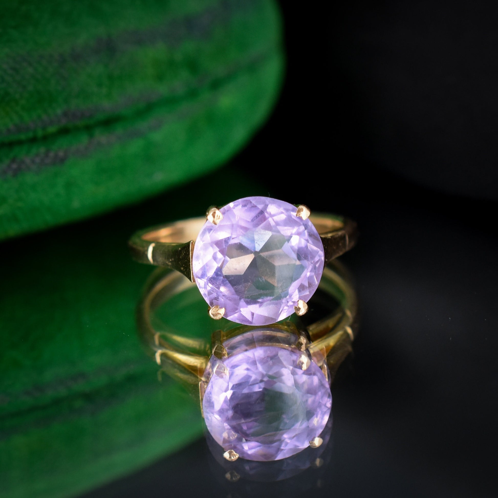 Vintage Round Cut Large Amethyst Solitaire Gold Cocktail Ring