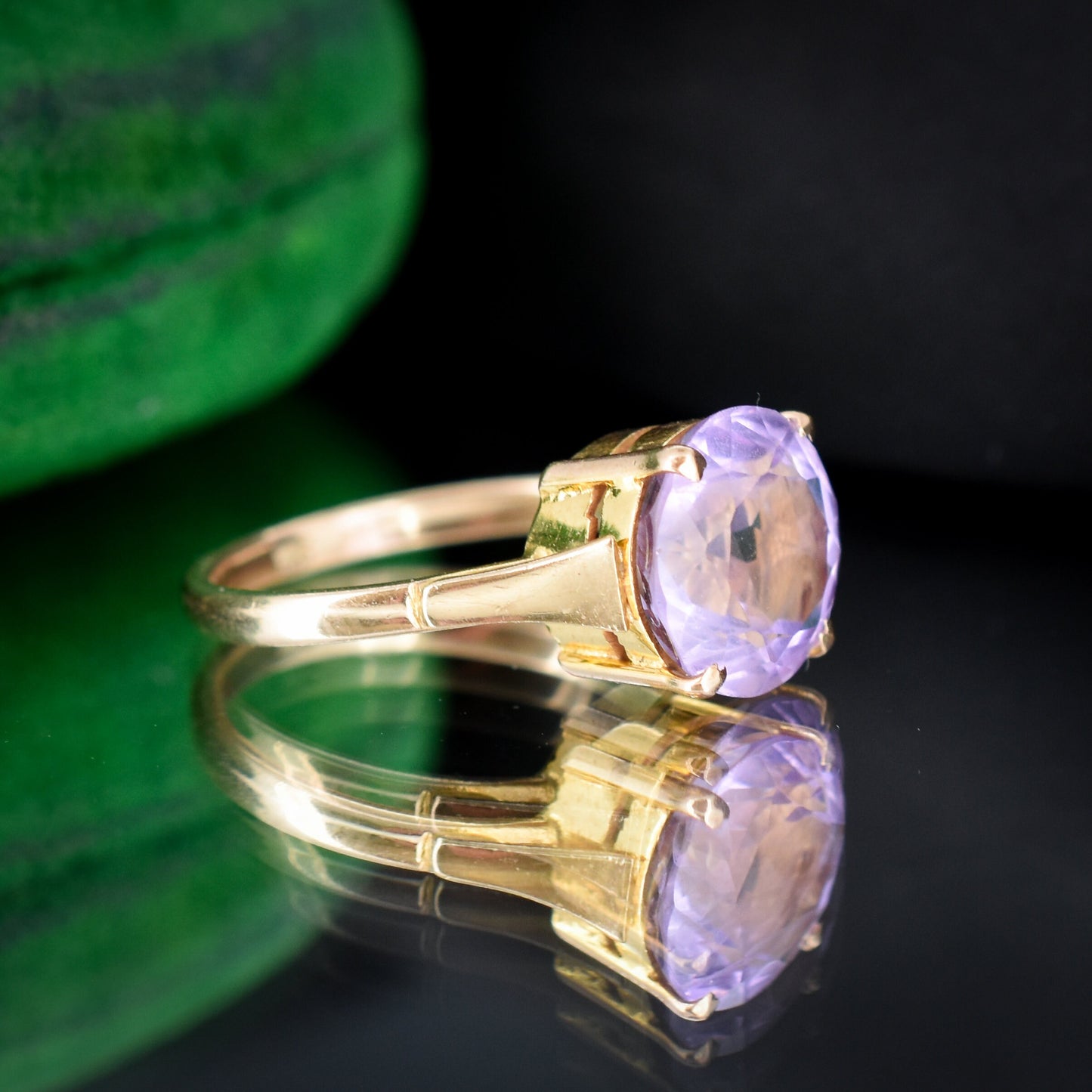 Vintage Round Cut Large Amethyst Solitaire Gold Cocktail Ring