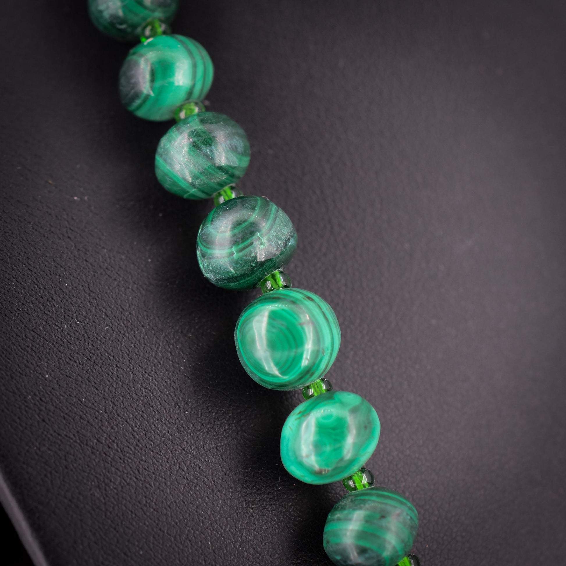 Vintage Graduated Green Malachite Beaded Necklace | 20"