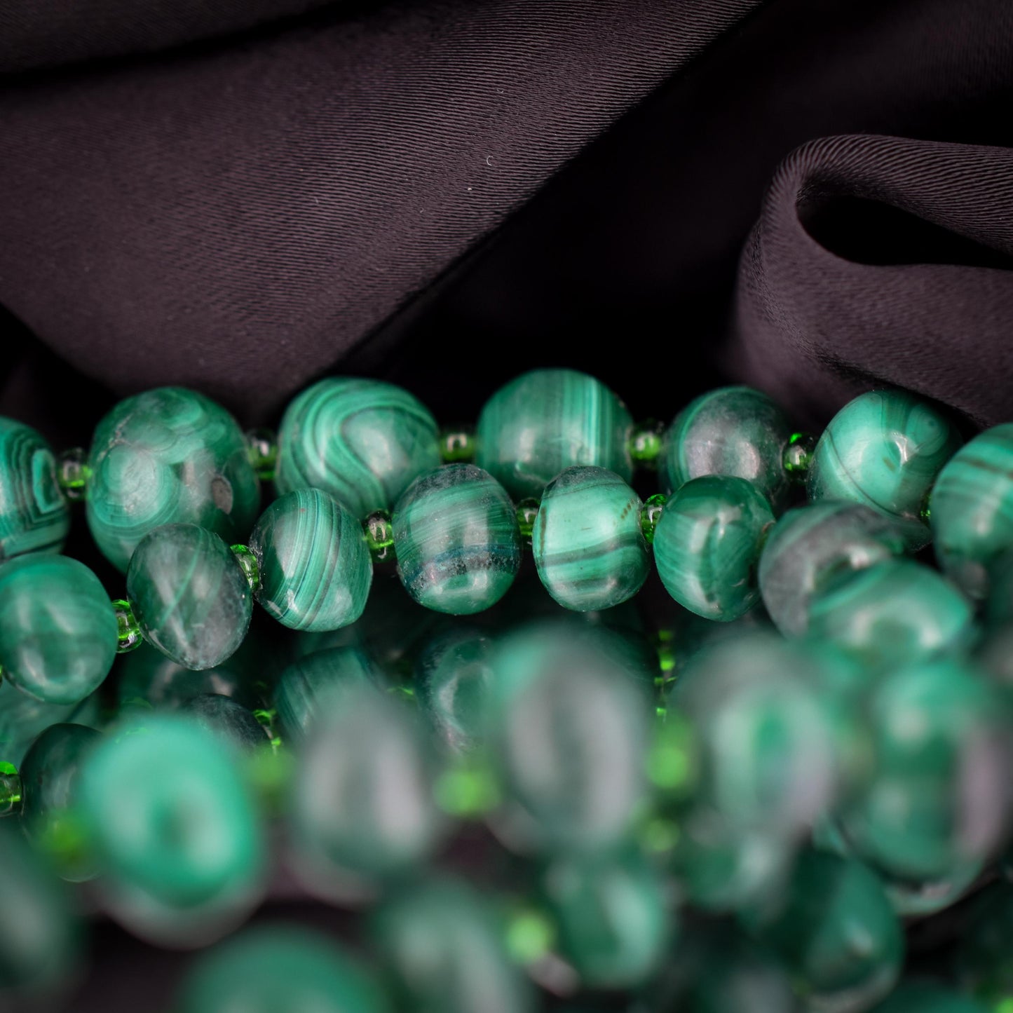 Vintage Graduated Green Malachite Beaded Necklace | 20"