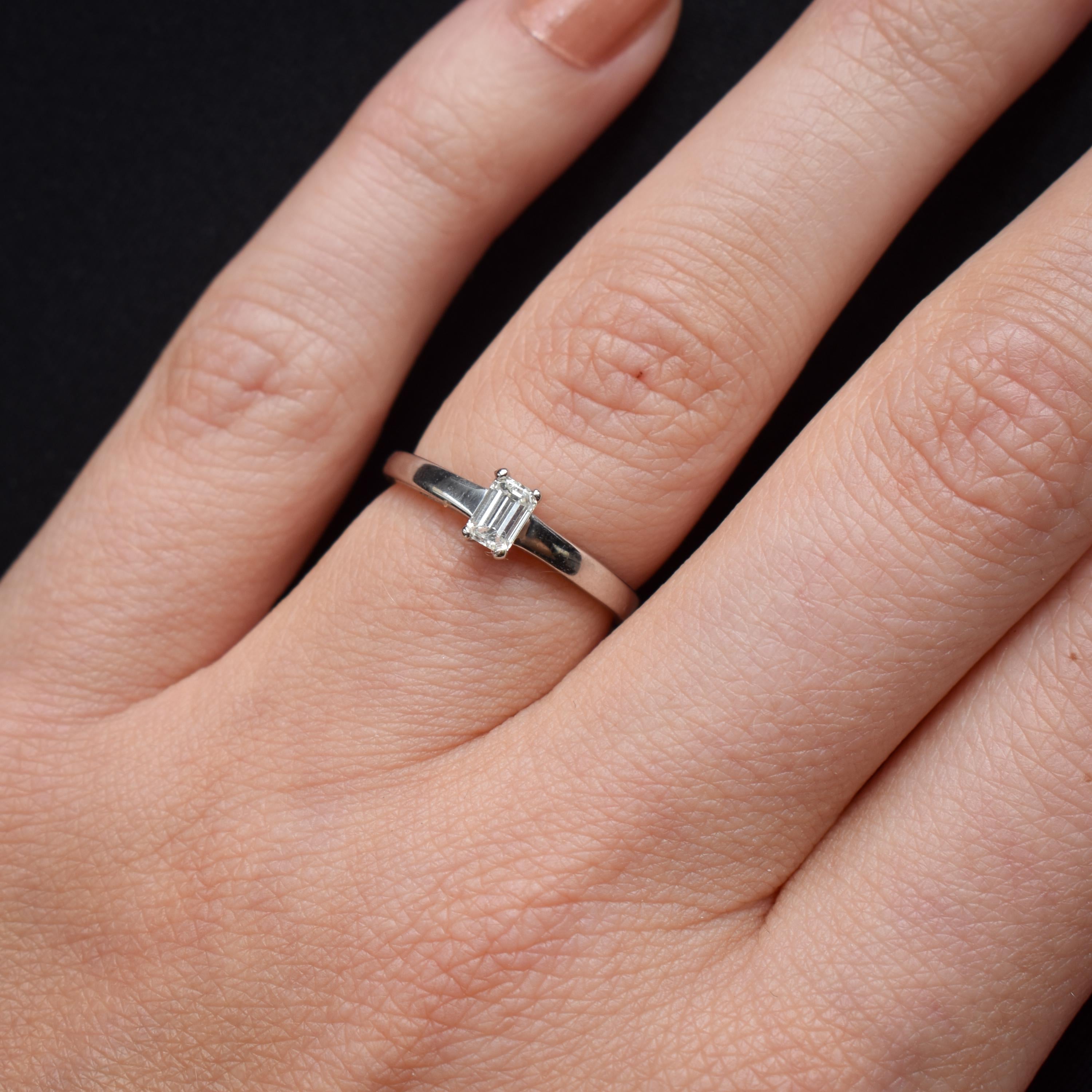 Pre Loved Emerald Cut 0.25ct Diamond 18ct White Gold Solitaire Engagement Ring