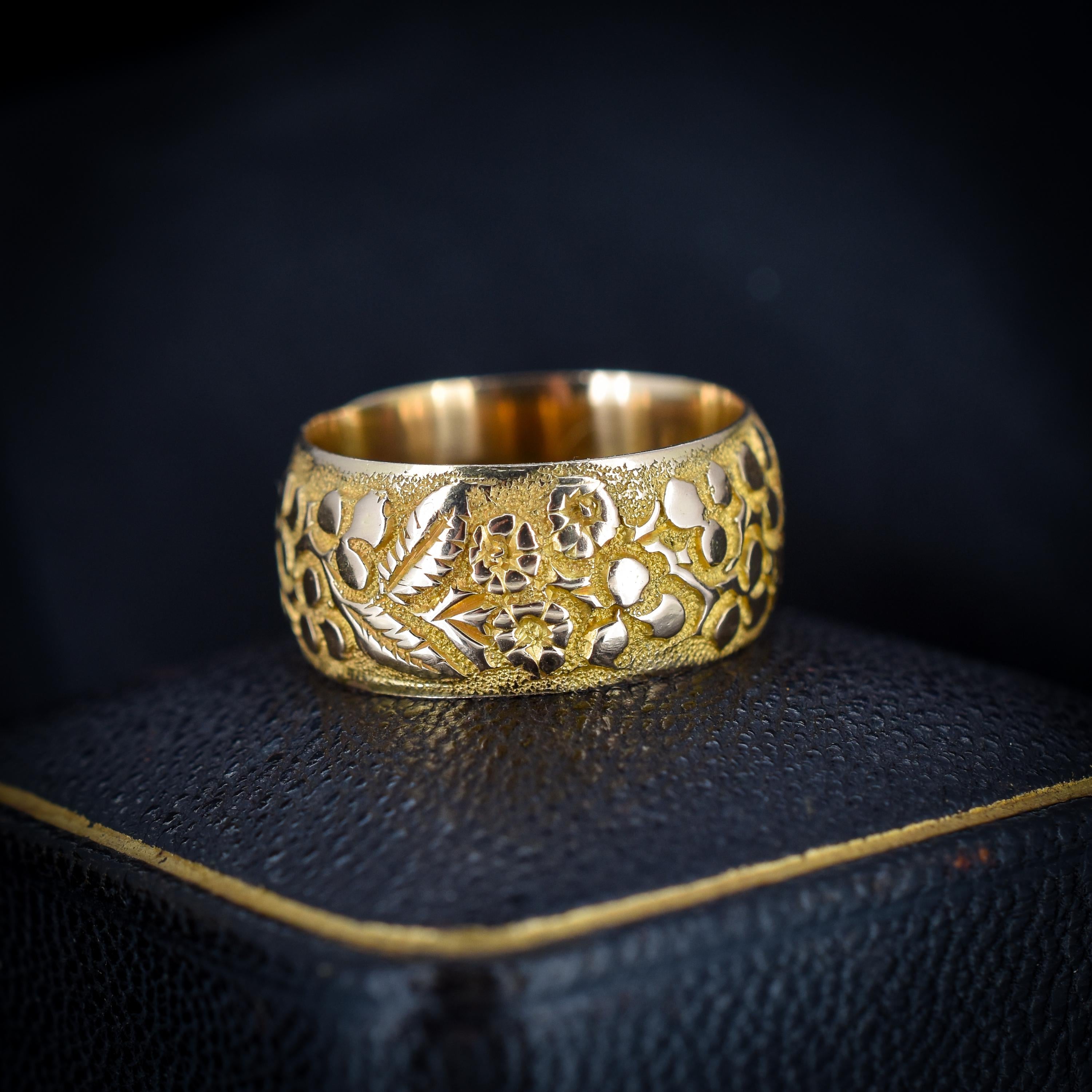 Antique Embossed Patterned Gold Wide Wedding Band Ring Chester 1900