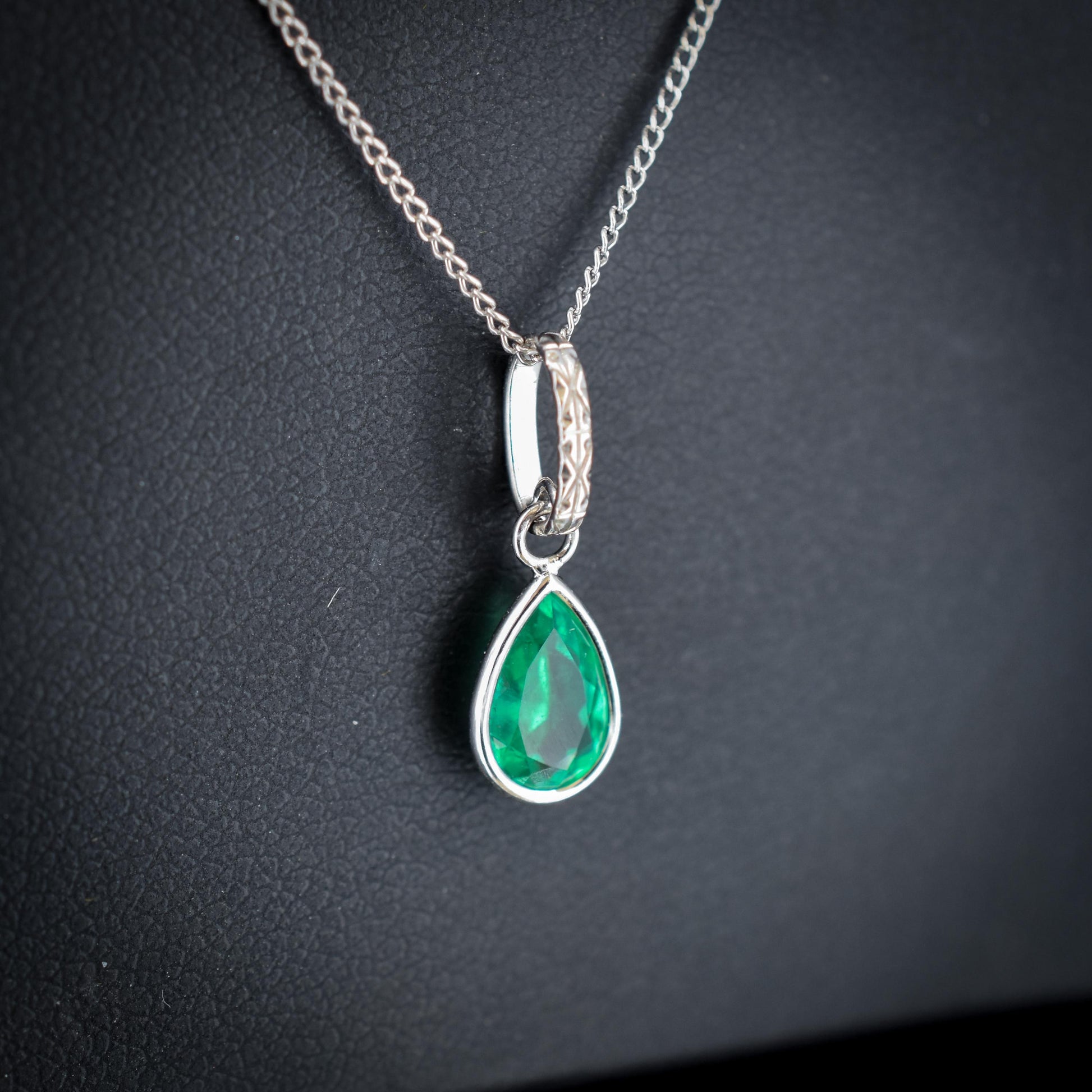 0.60ct Emerald Platinum Drop Pendant Charm