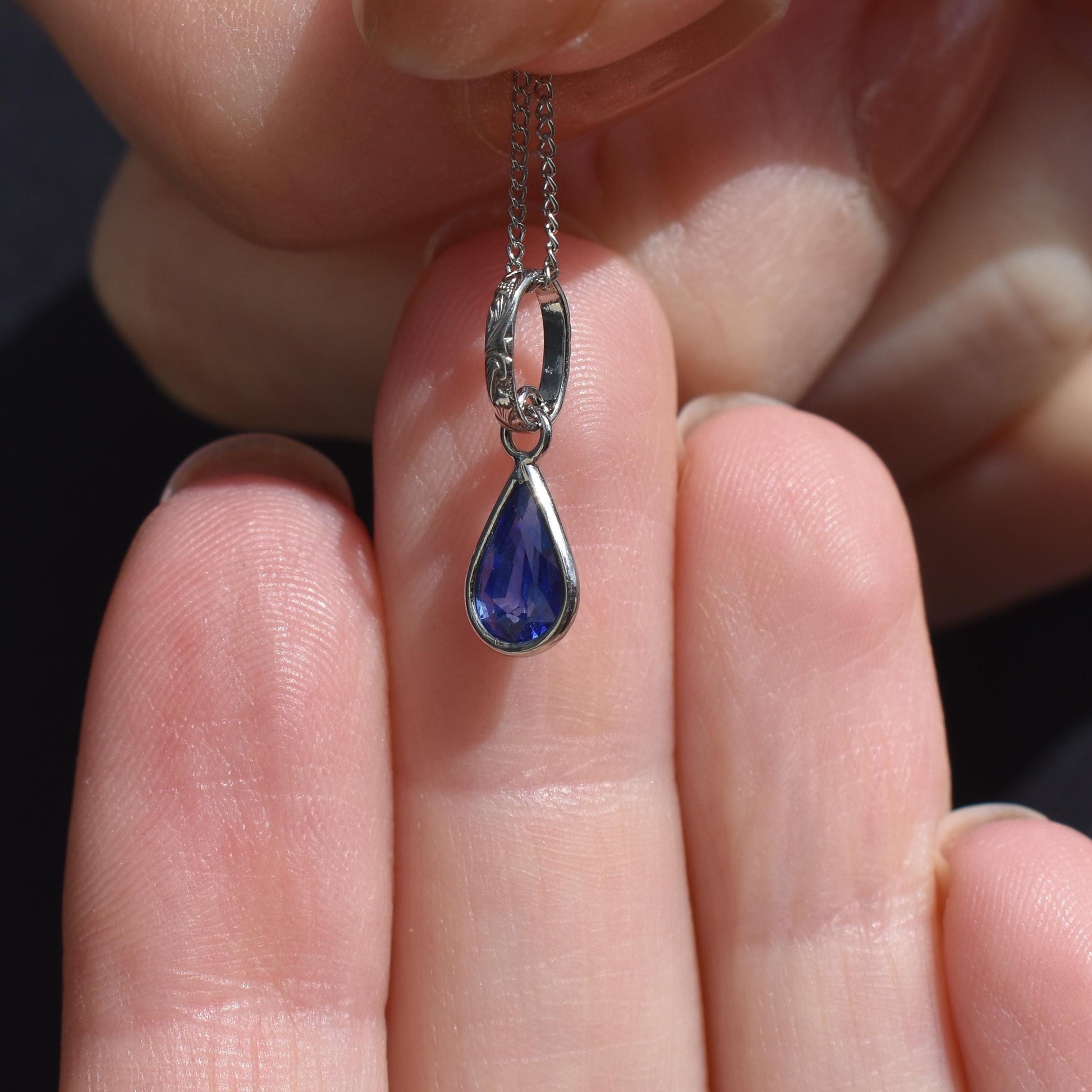 Natural Royal Blue Sapphire Pear Cut Platinum Pendant Charm 0.70ct