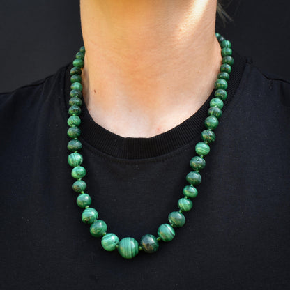 Vintage Graduated Green Malachite Beaded Necklace | 20"