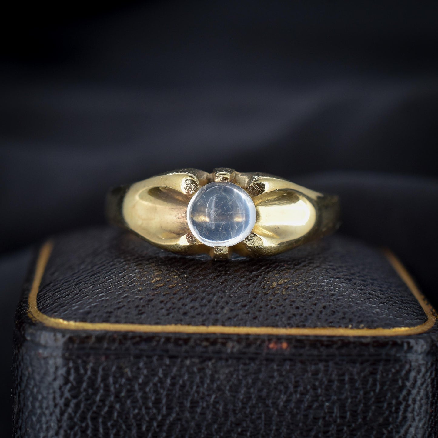 Antique Moonstone Belcher Solitaire Yellow Gold Ring