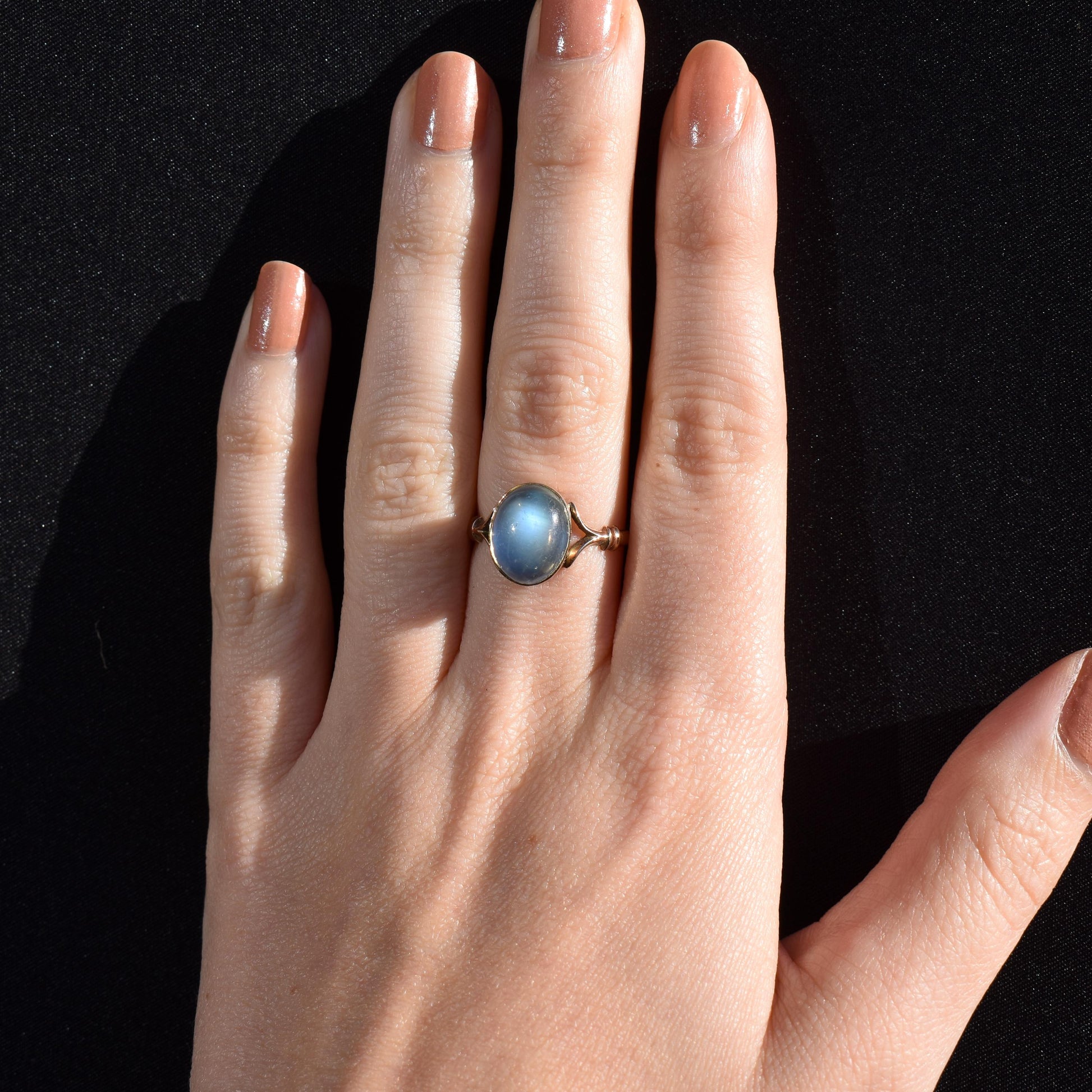 Antique Cabochon Moonstone Oval Solitaire 9ct Gold Ring