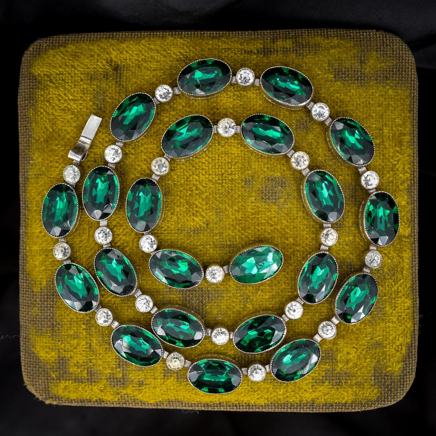 Vintage Green Paste Bezel Set Riviere Necklace | Art Deco