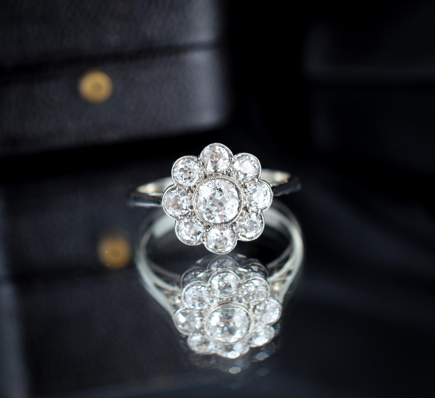 Antique 1.09ct Old Cut Diamond Cluster Daisy 18ct Gold Ring