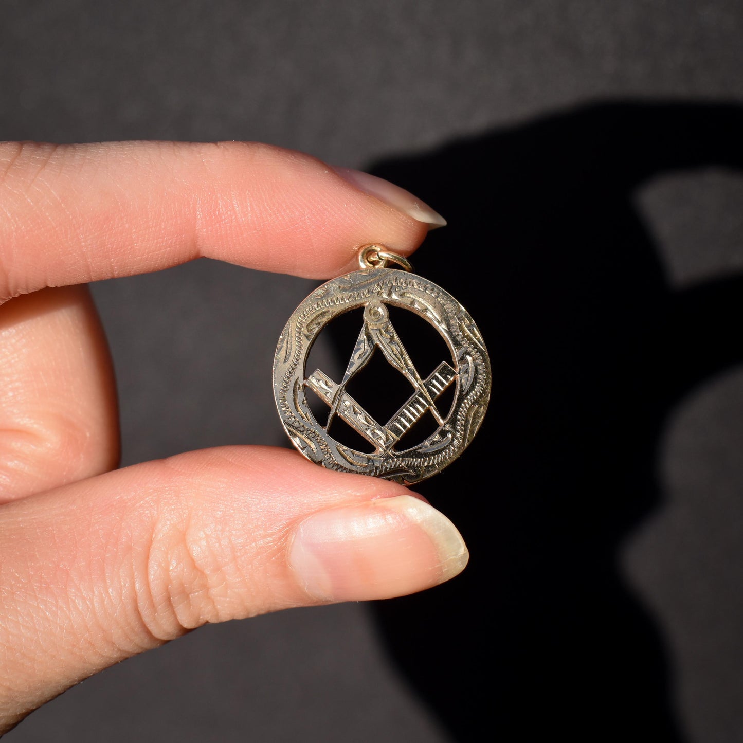 Vintage Masonic Compass 9ct 9K Gold Engraved Charm Pendant | Dated 1978