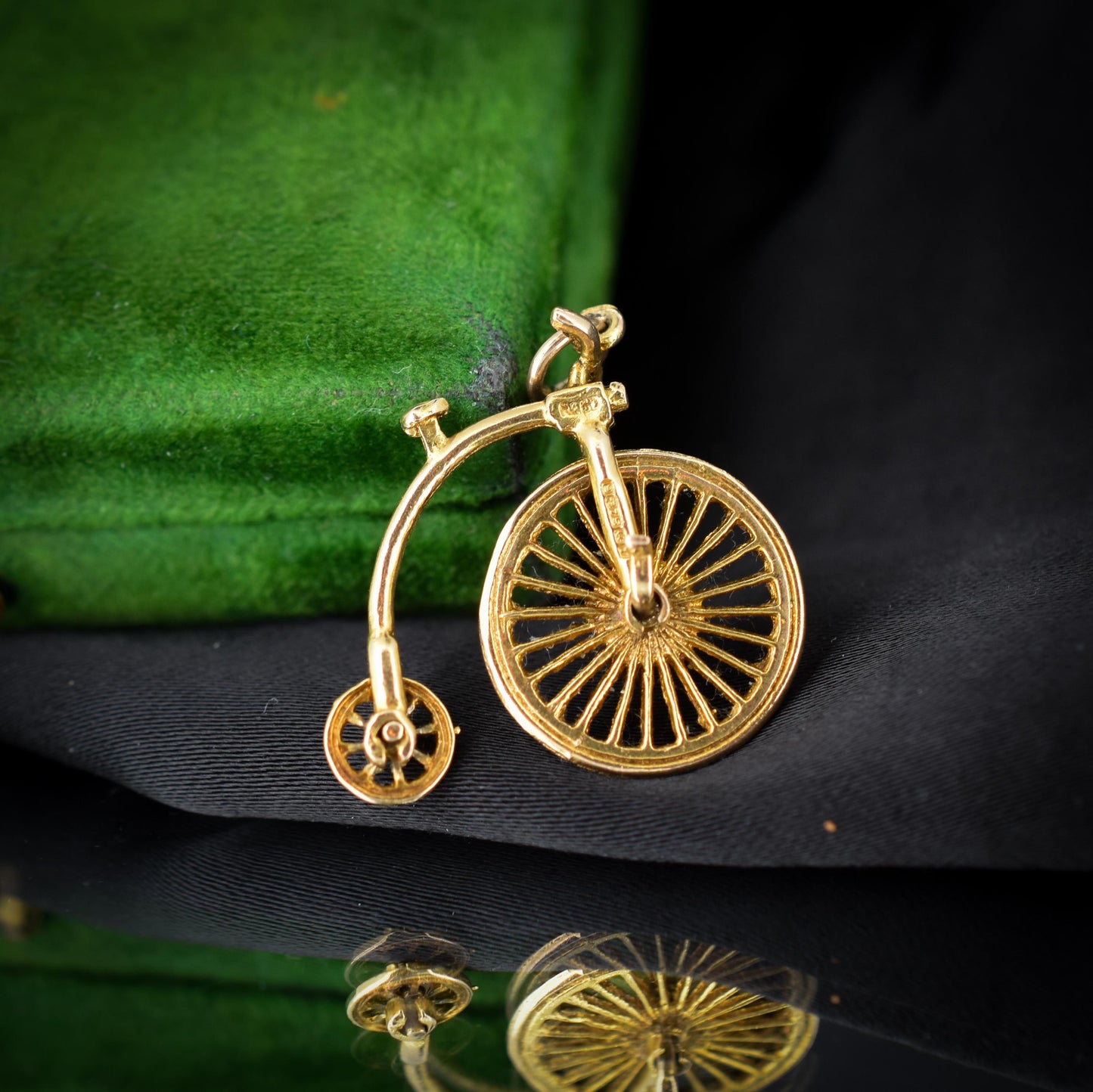 Vintage High Wheel Penny Farthing Bicycle 9ct 9K Yellow Gold Charm Pendant (2.3g) - Dated 1973