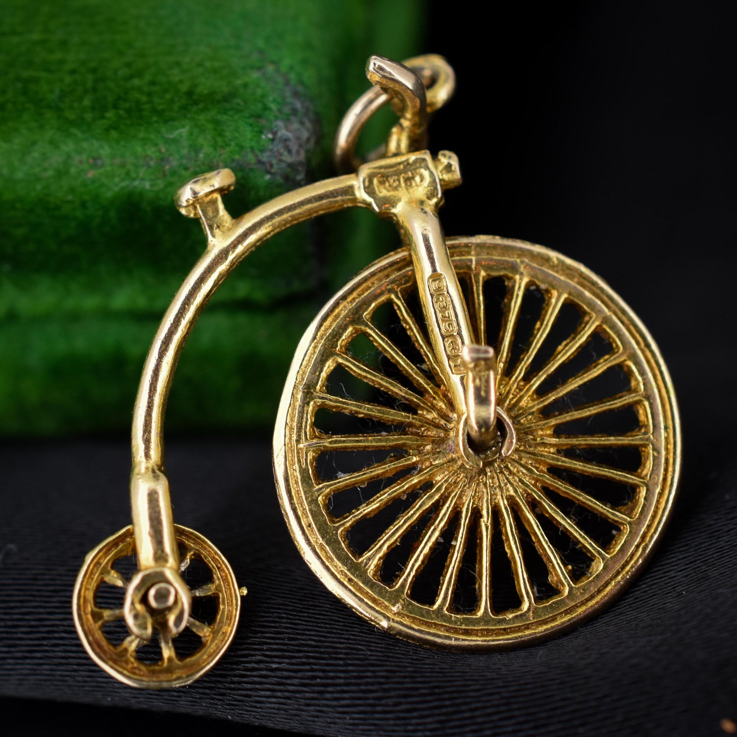 Vintage High Wheel Penny Farthing Bicycle 9ct 9K Yellow Gold Charm Pendant (2.3g) - Dated 1973