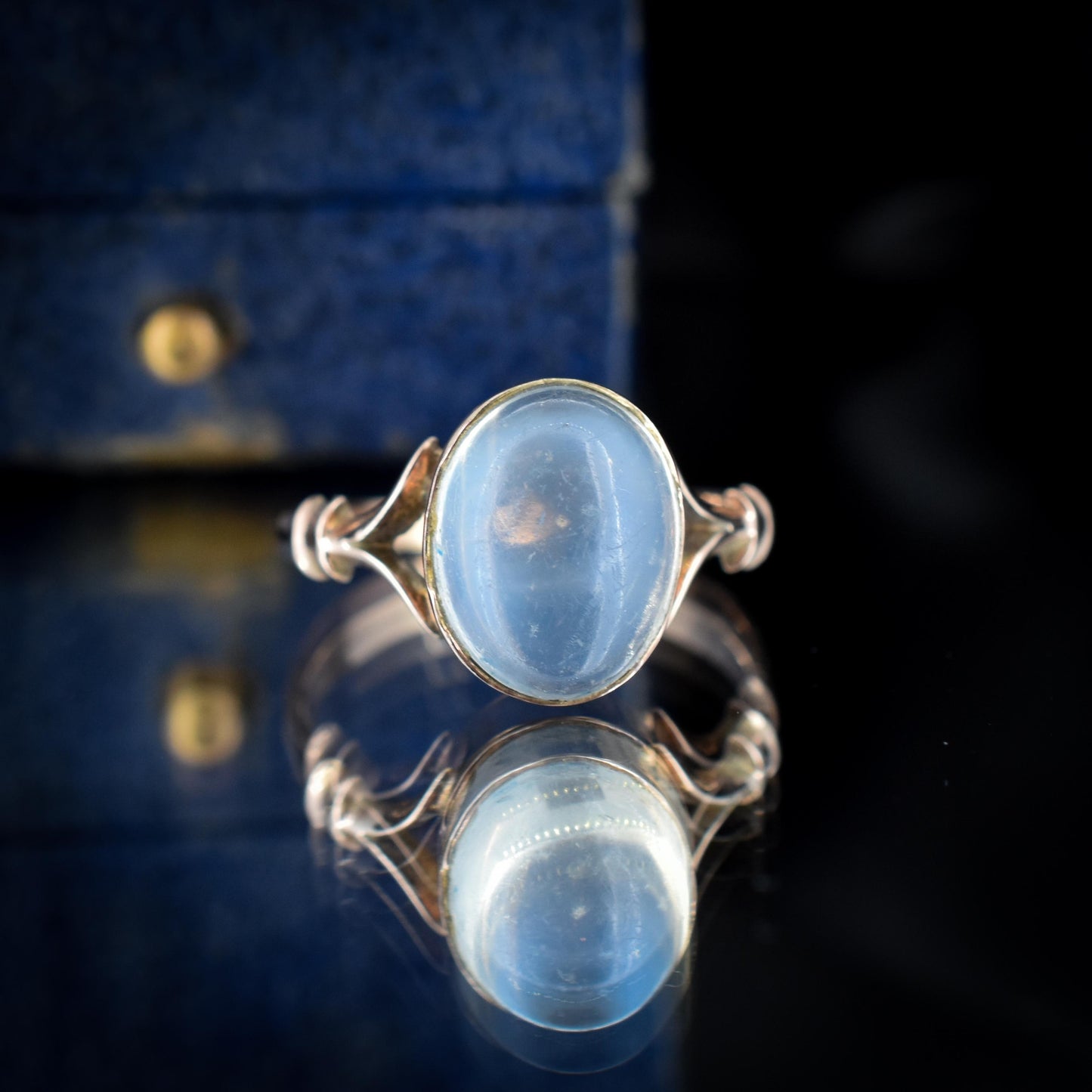 Antique Cabochon Moonstone Oval Solitaire 9ct Gold Ring