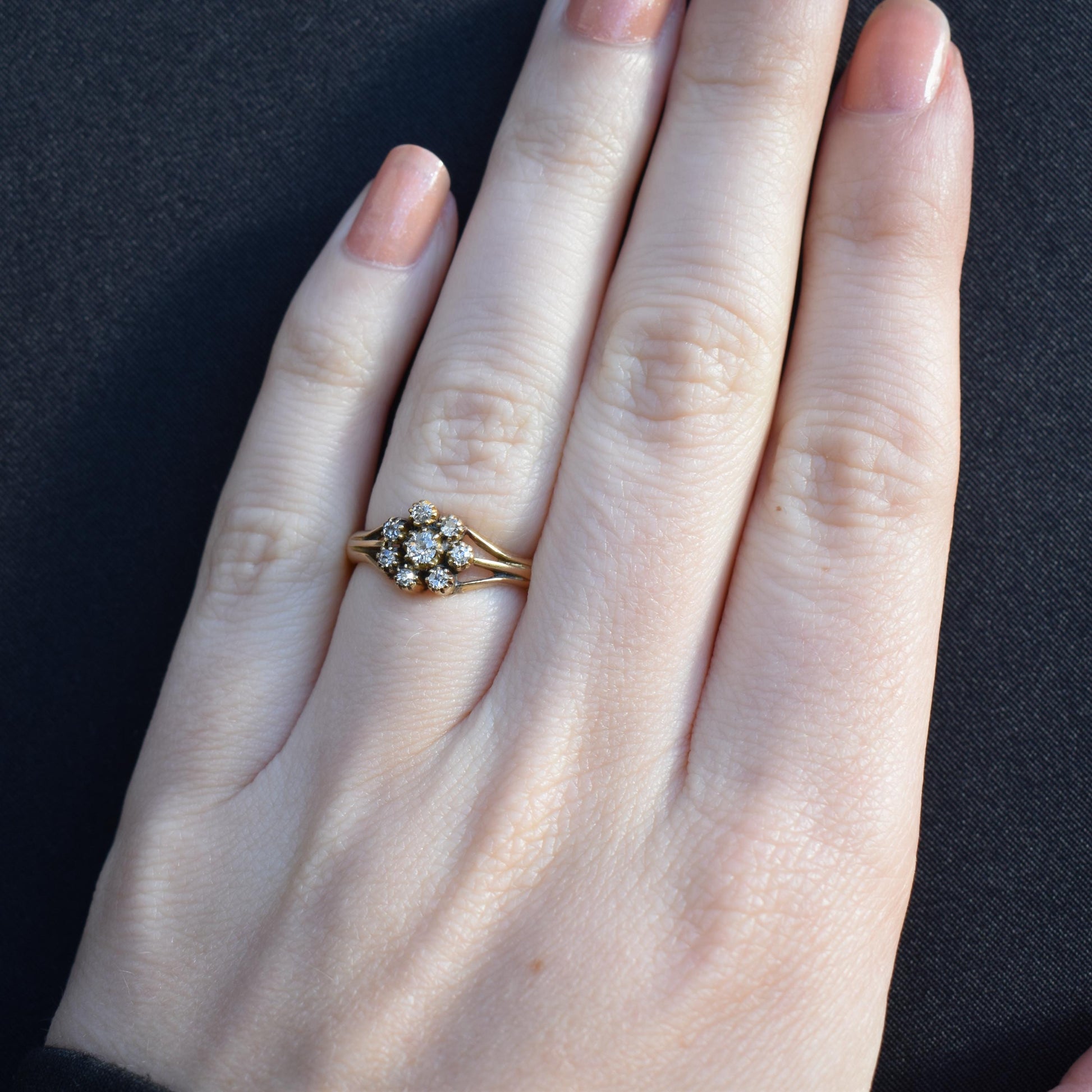 Antique Victorian Old Cut Diamond Cluster Daisy 18ct Yellow Gold Ring