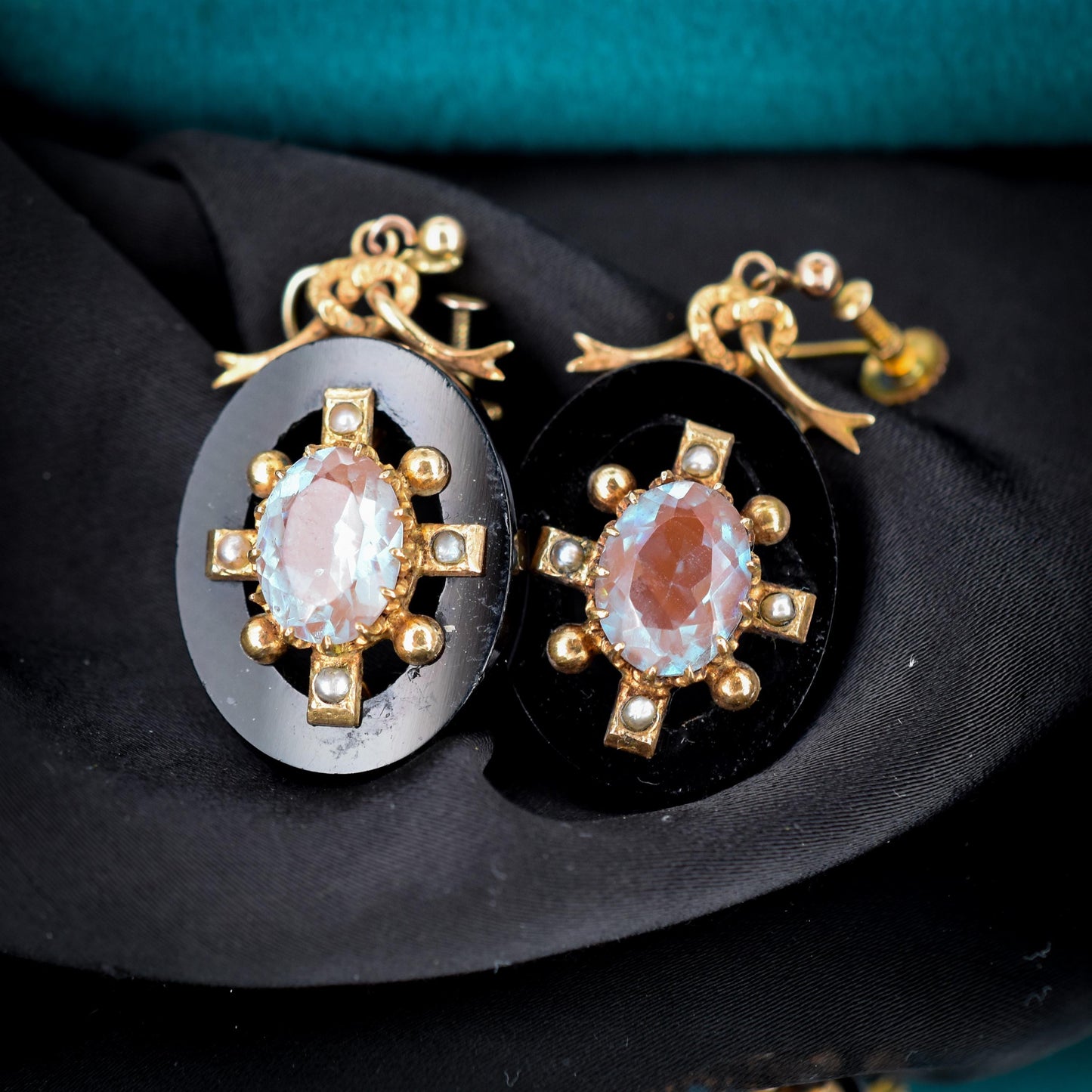 Antique Saphiret and Pearl Earring and Pendant Jewellery Set