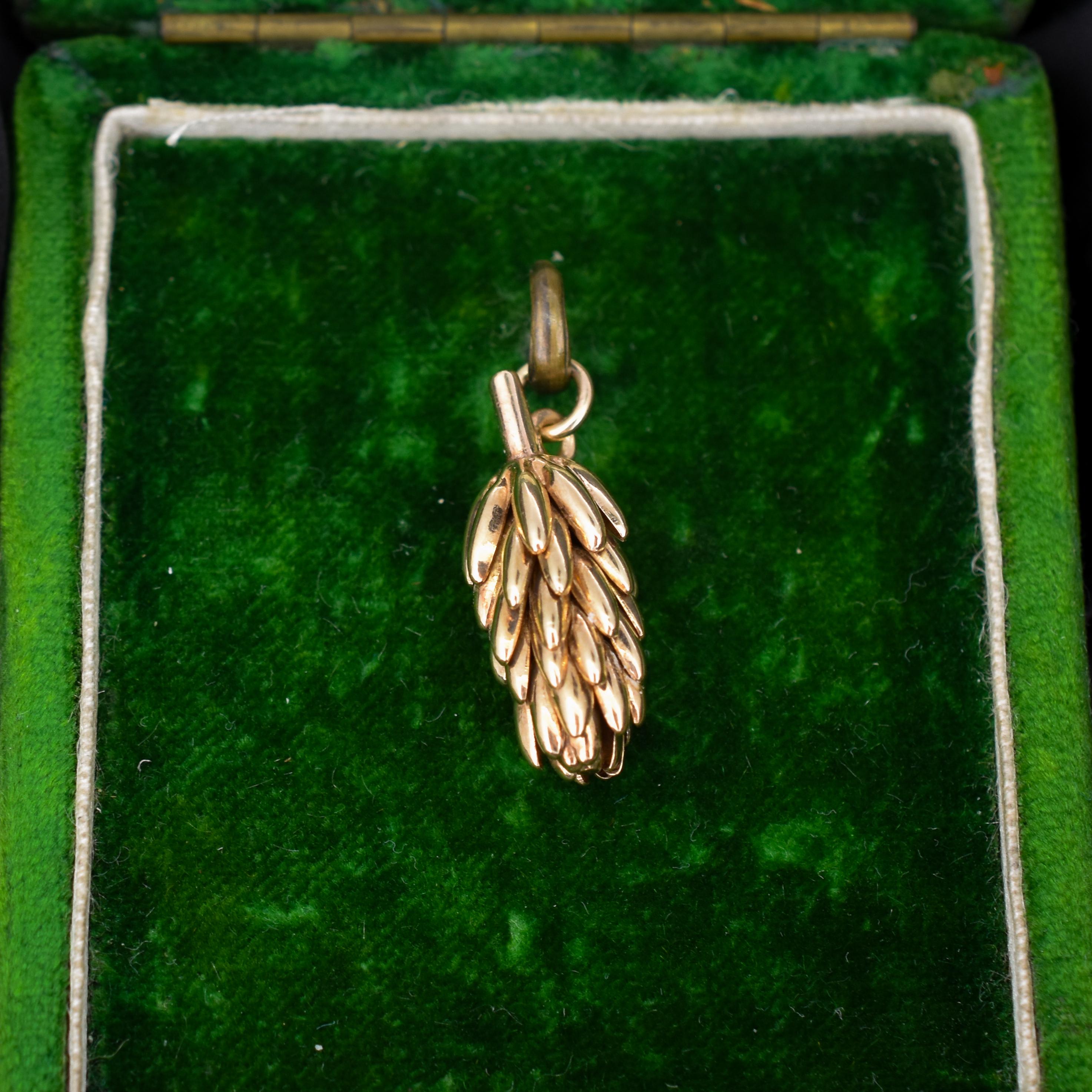 Solid 9ct Gold Banana good Charm Pendant