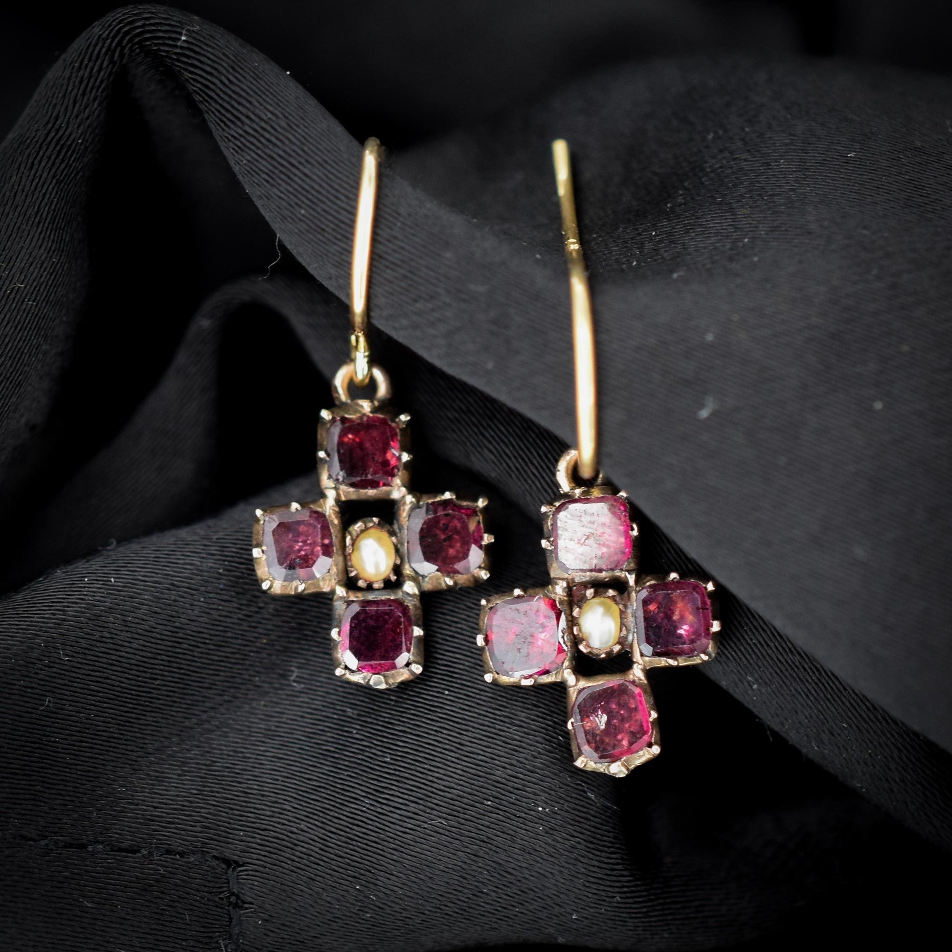 Antique Georgian Flat Cut Garnet and Pearl 9ct Gold Drop Earrings