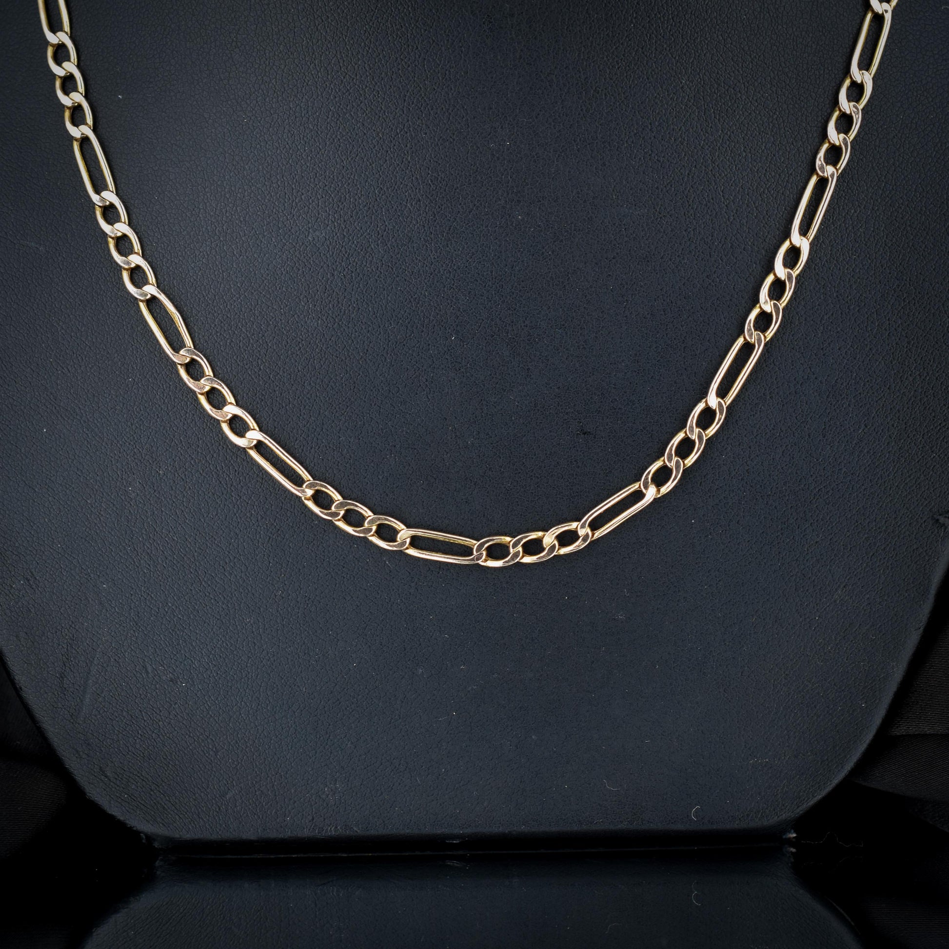 Vintage 9ct Yellow Gold Figaro 18″ Long Chain Necklace