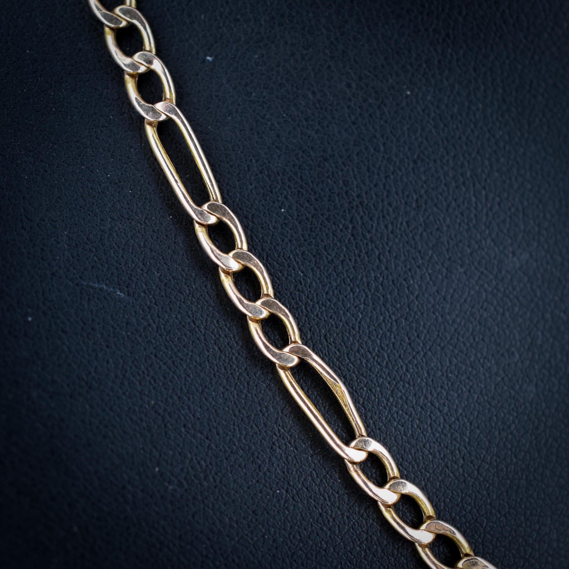 Vintage 9ct Yellow Gold Figaro 18″ Long Chain Necklace