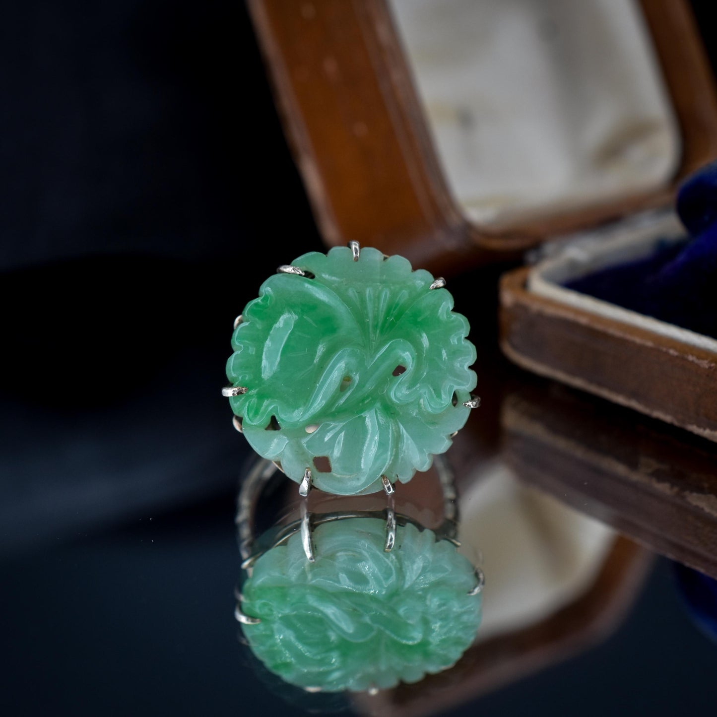 Art Deco Round Carved Jade 9ct White Gold Ring