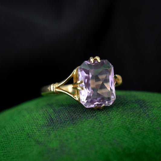 Vintage Scissor Cut Amethyst Solitaire 9ct Yellow Gold Ring