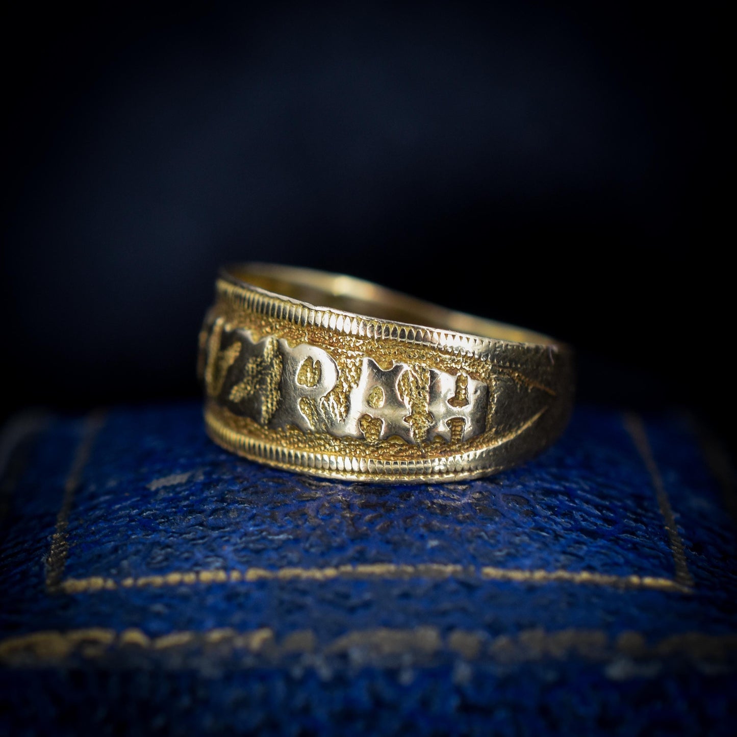 Antique Victorian Mizpah 18ct Yellow Gold Band Ring