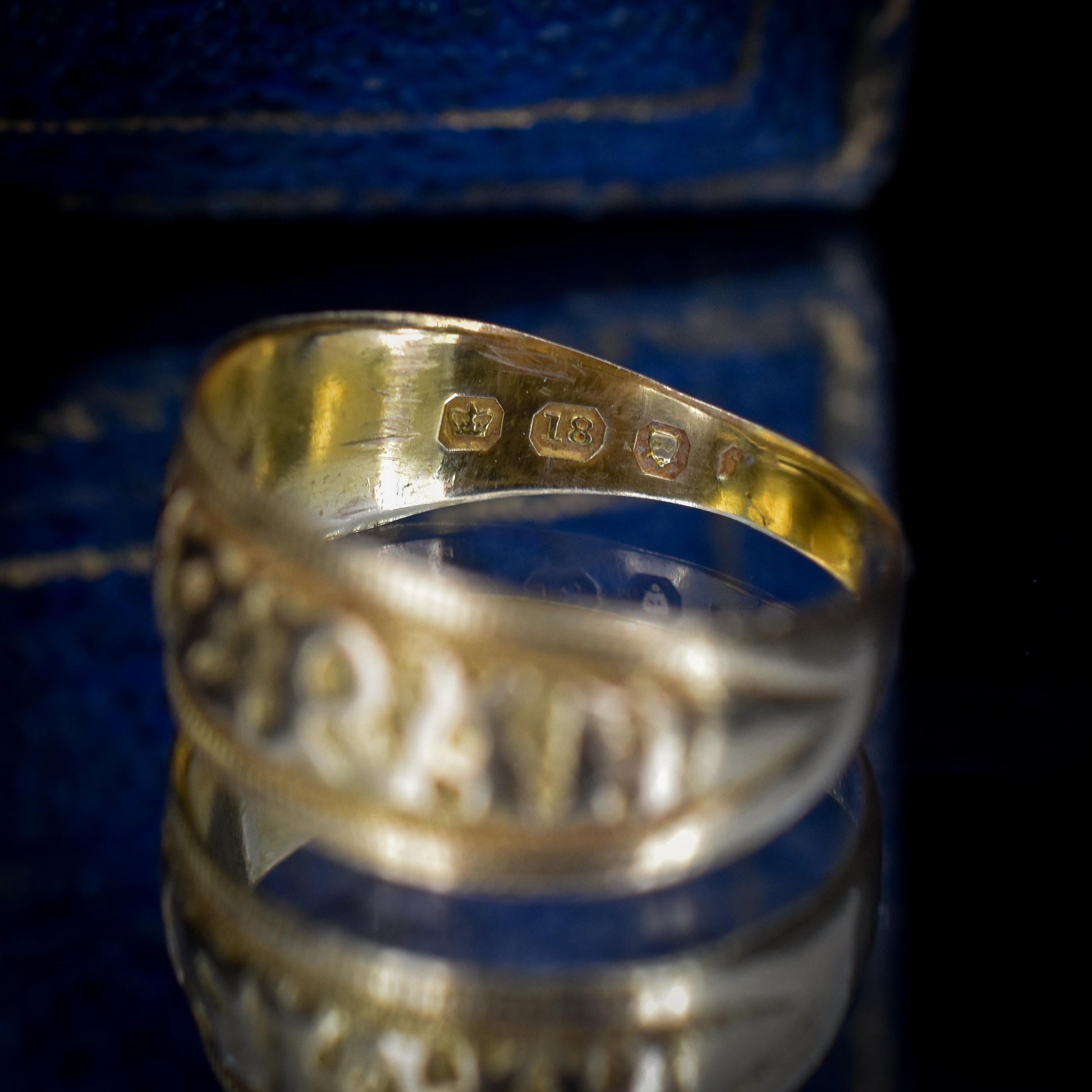 Antique Victorian Mizpah 18ct Yellow Gold Band Ring