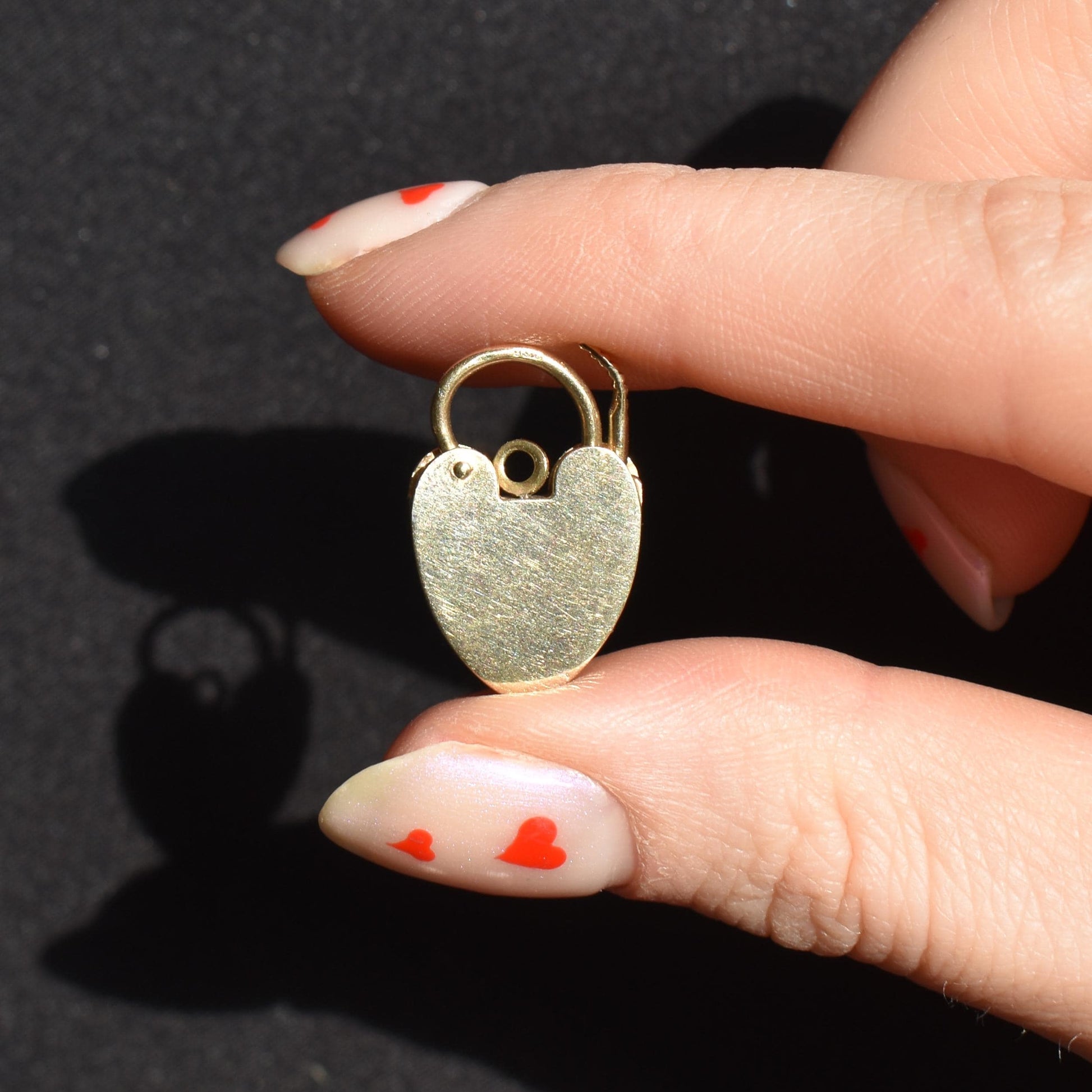 Vintage 9ct Yellow Gold Engraved Opening Heart Padlock Charm Pendant