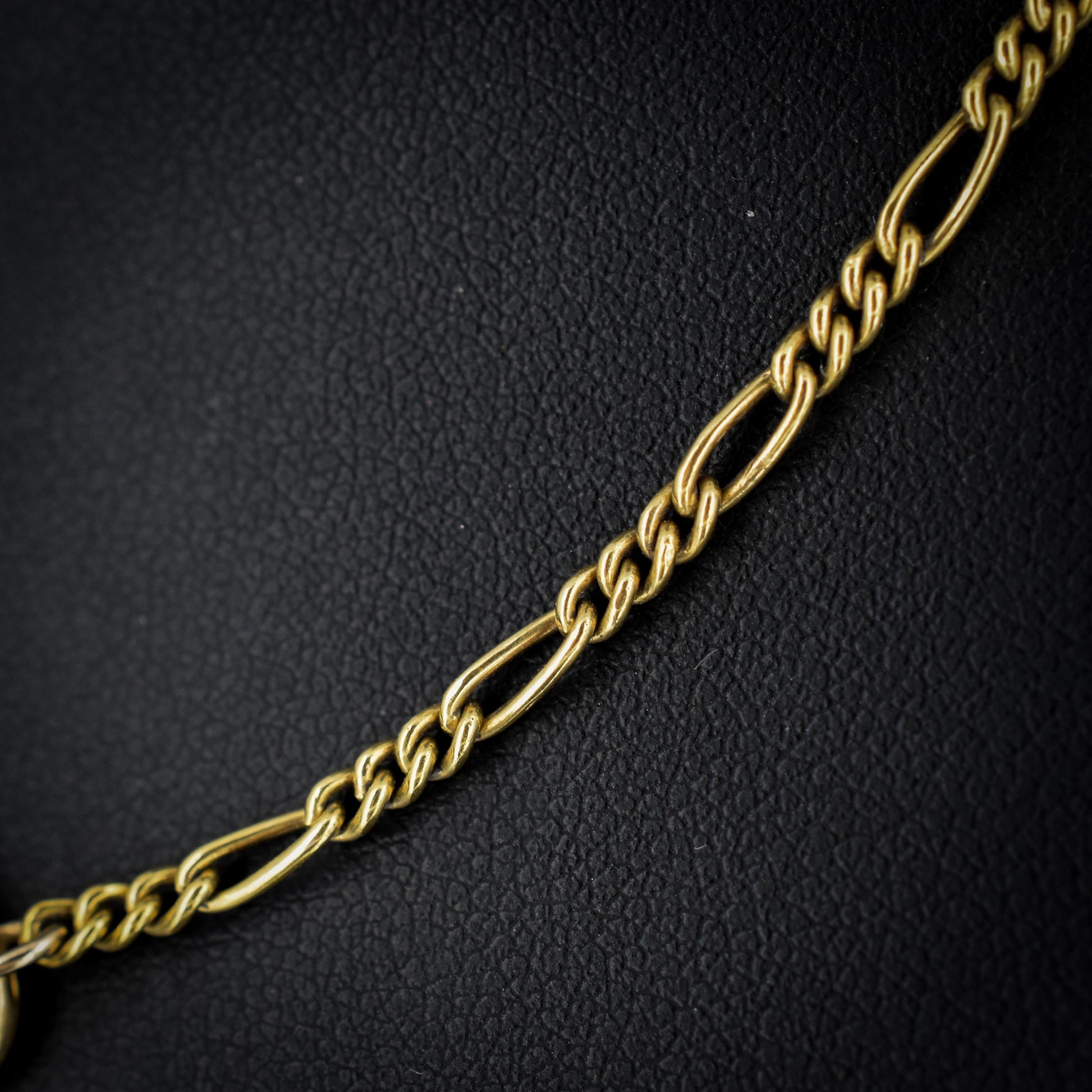 Antique 15ct Yellow Gold Figaro Chain Necklace | 16" Length