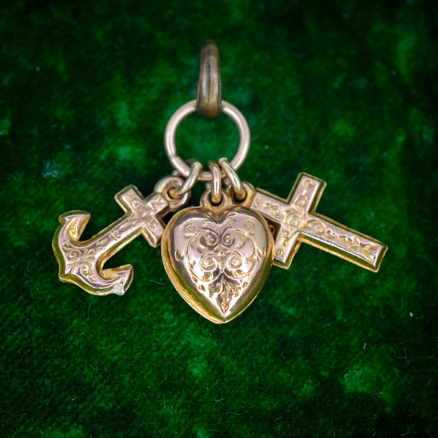 Vintage 9ct Gold Triple Trio of Charms Faith Hope Charity | Dated 1981