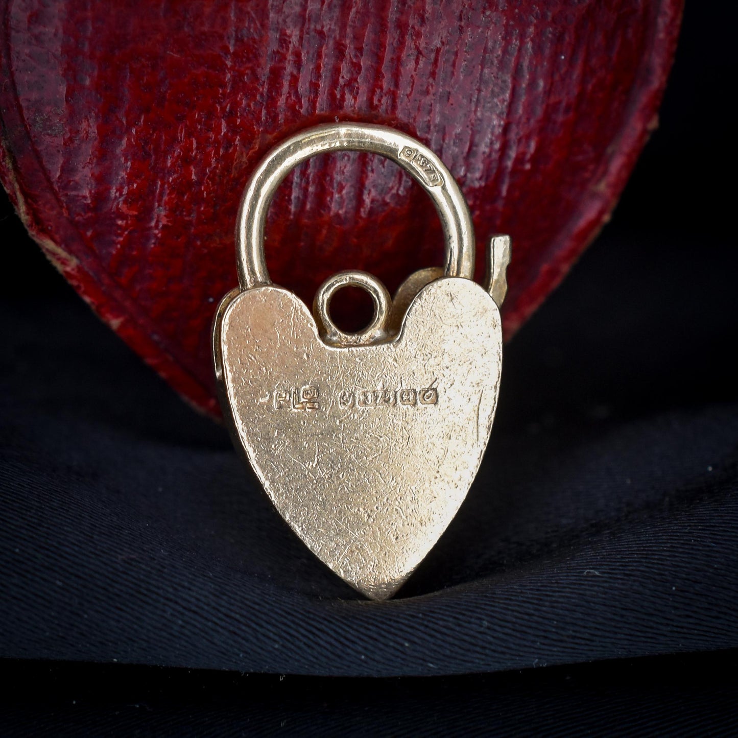 Vintage 9ct Yellow Gold Engraved Opening Heart Padlock Charm Pendant