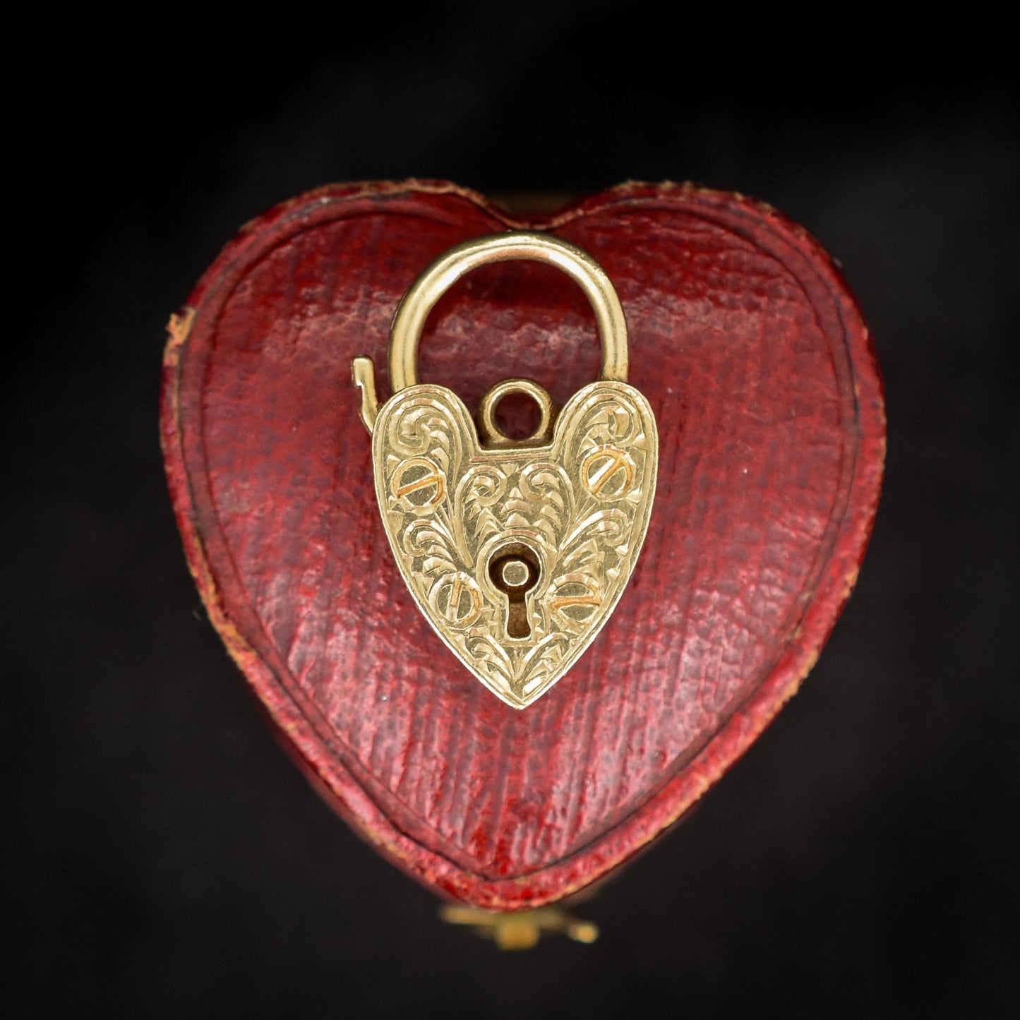 Vintage 9ct Yellow Gold Engraved Opening Heart Padlock Charm Pendant