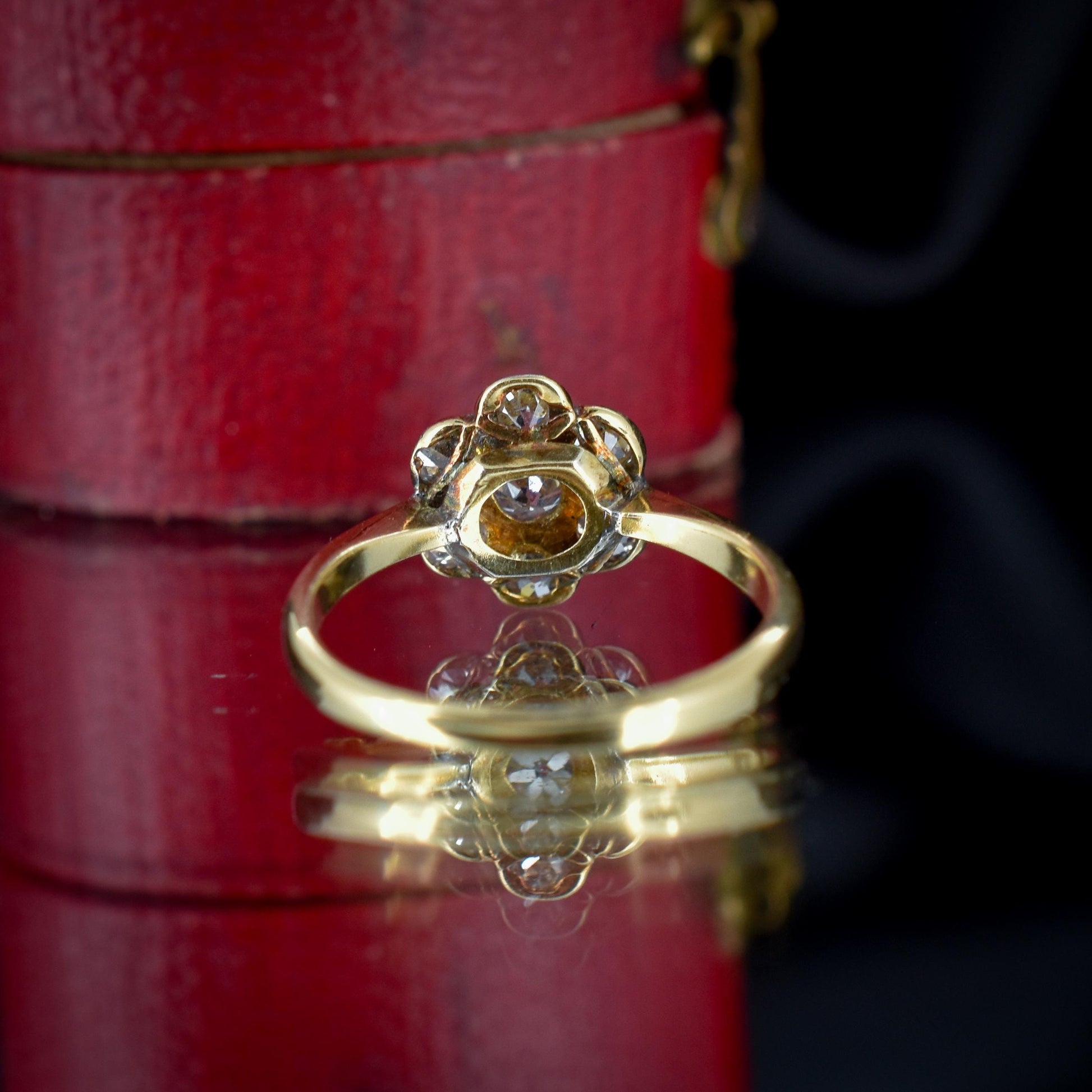 Antique Diamond Cluster Daisy 18ct Yellow Gold Ring