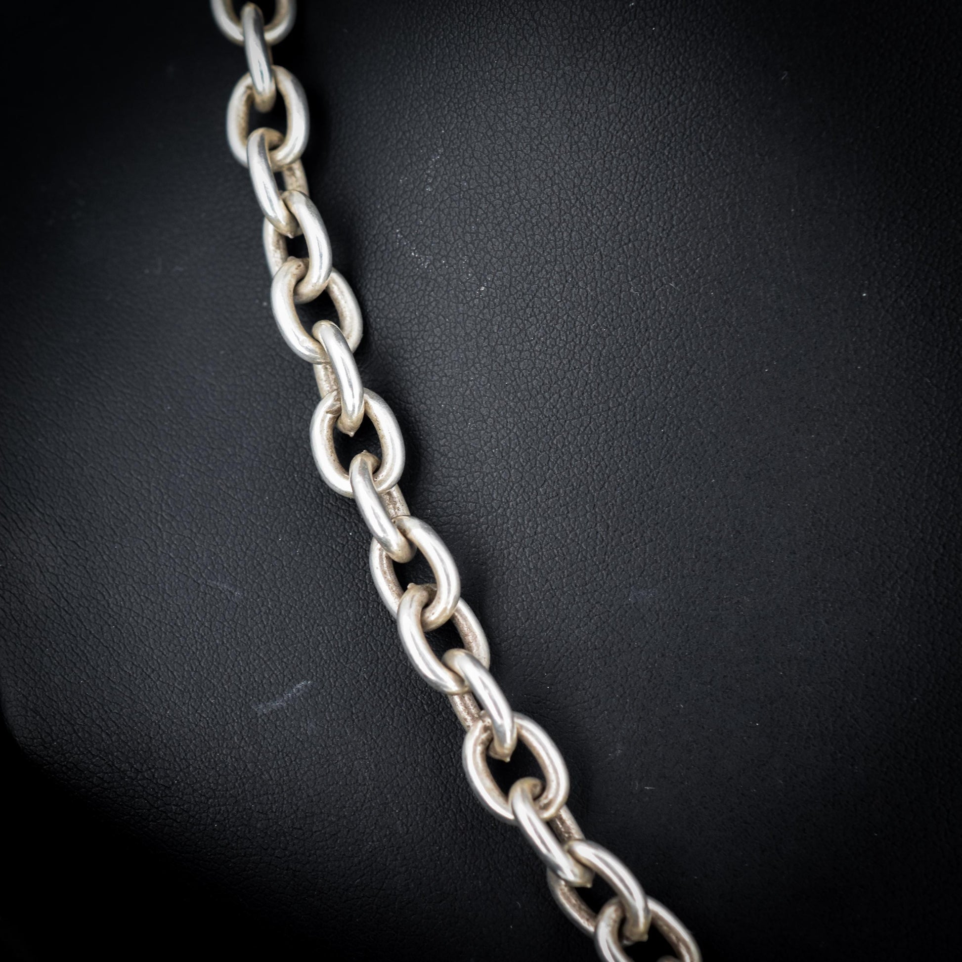 Vintage Silver Oval Link Toggle Chain Necklace 18" Length