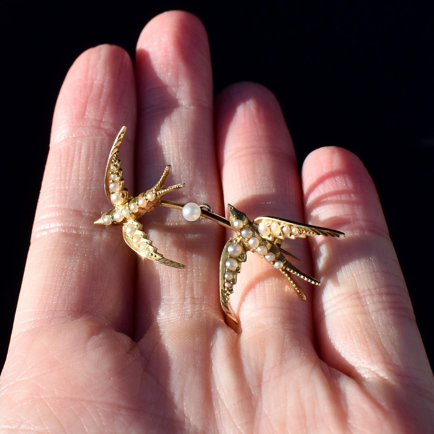 Antique Victorian Pearl Swallow Bird 15ct Gold Brooch Pin