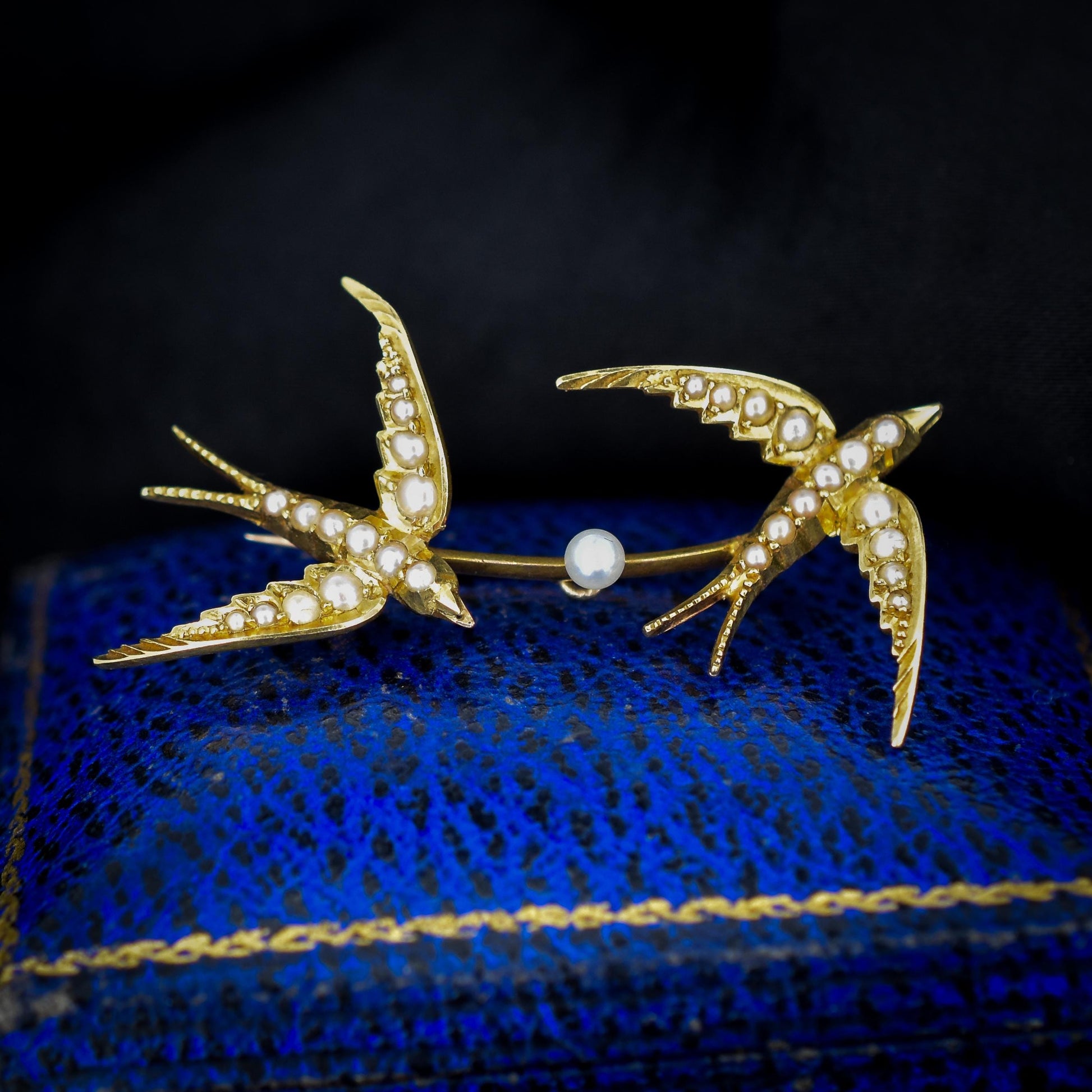 Antique Victorian Pearl Swallow Bird 15ct Gold Brooch Pin