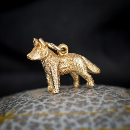 Vintage German Shepherd Solid 9ct Gold Dog Charm Pendant - Birmingham 1966