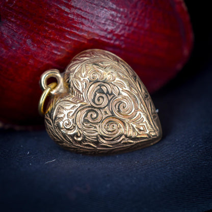 Vintage 9ct Gold Engraved Puffy Heart Pendant | Dated 1977