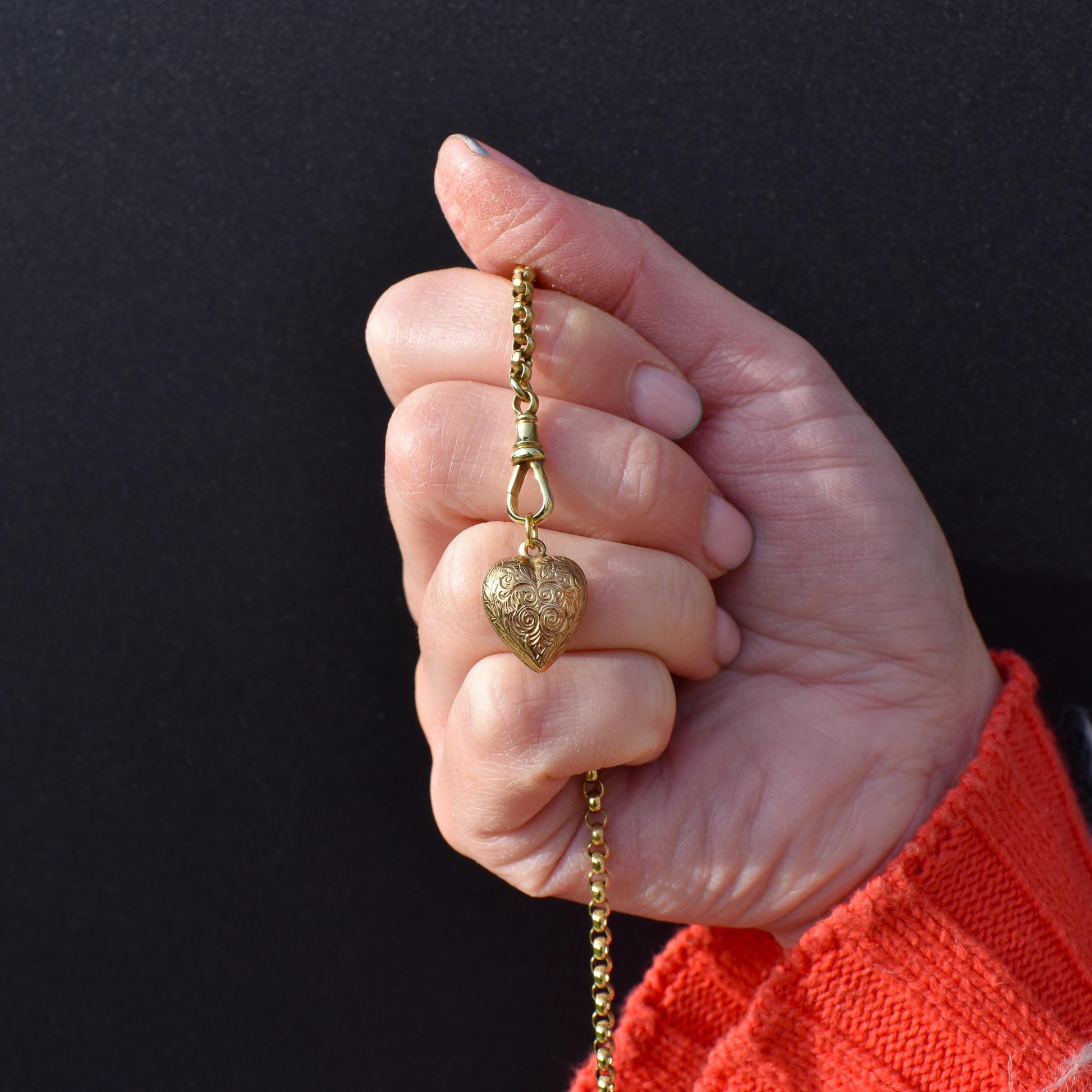 Vintage 9ct Gold Engraved Puffy Heart Pendant | Dated 1977